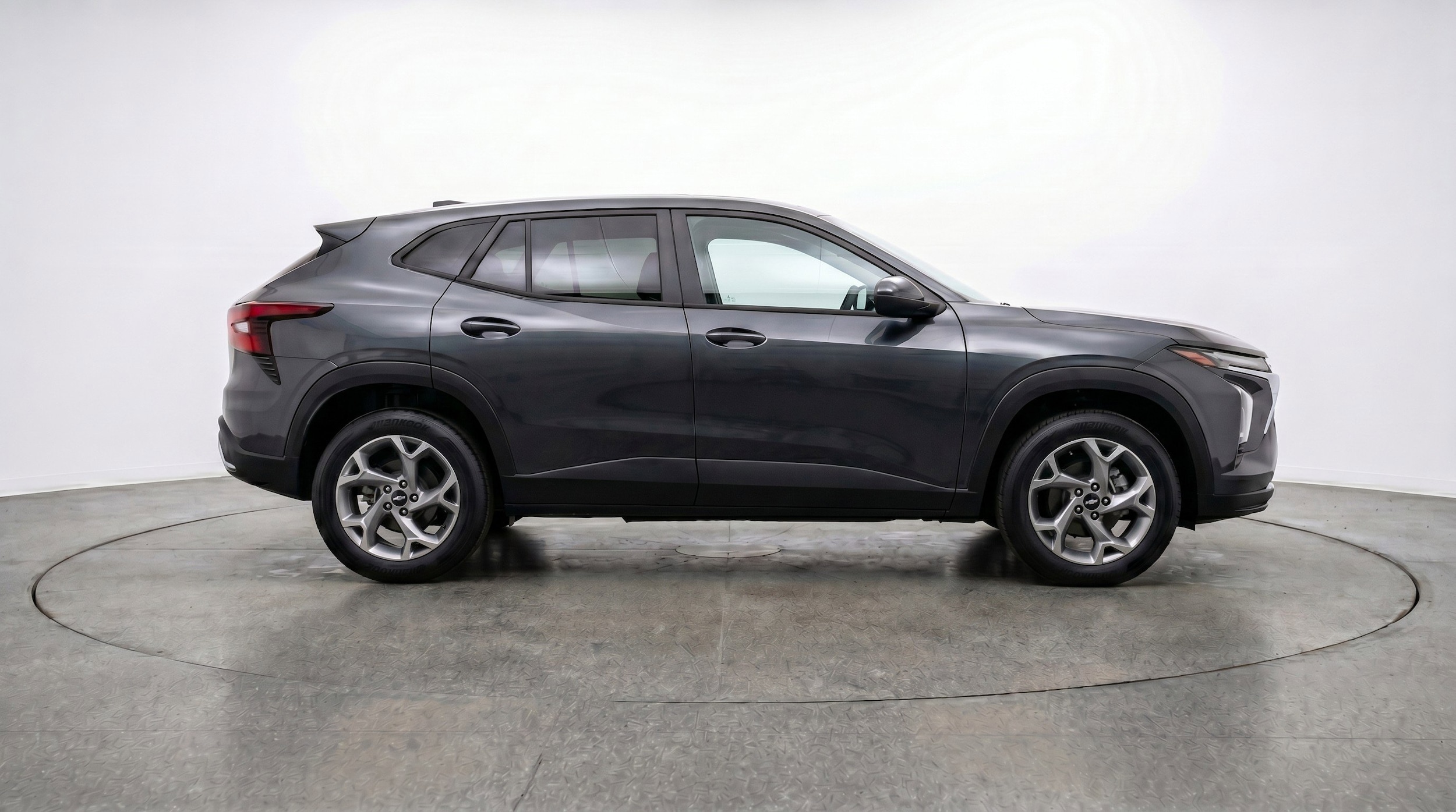 Thumbnail: 2025 Chevrolet Trax - 11