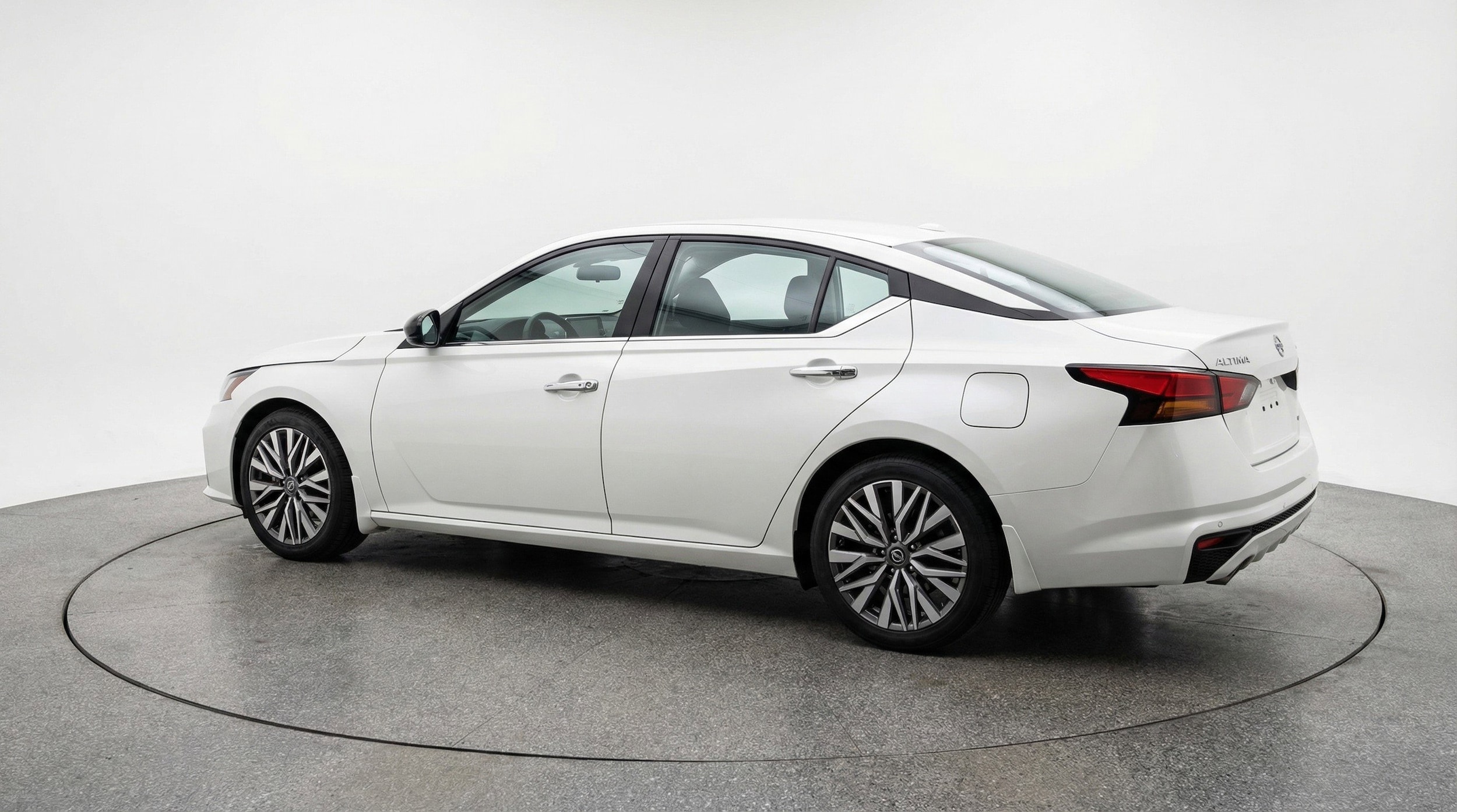 Thumbnail: 2025 Nissan Altima - 6