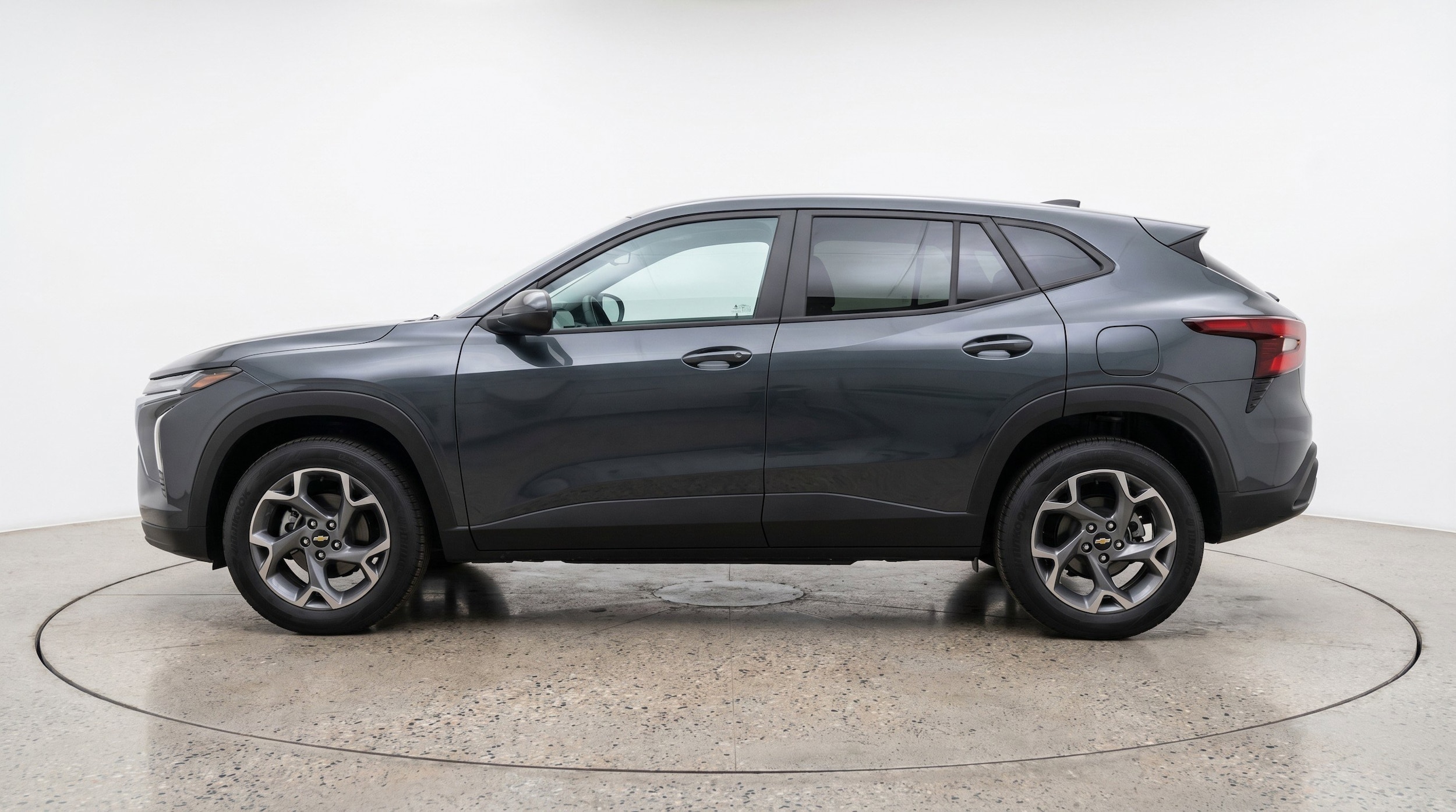 Thumbnail: 2025 Chevrolet Trax - 5