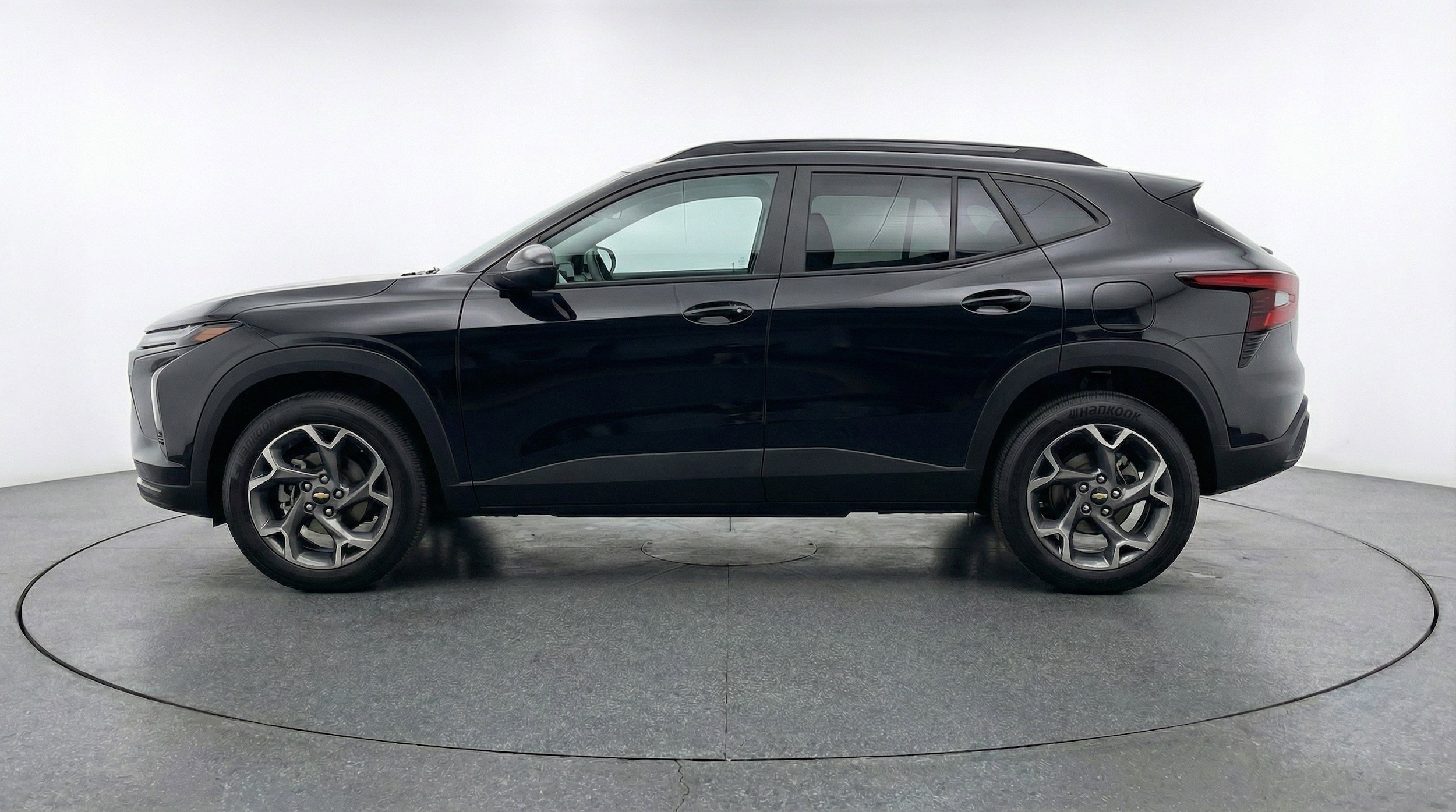 Thumbnail: 2025 Chevrolet Trax - 5