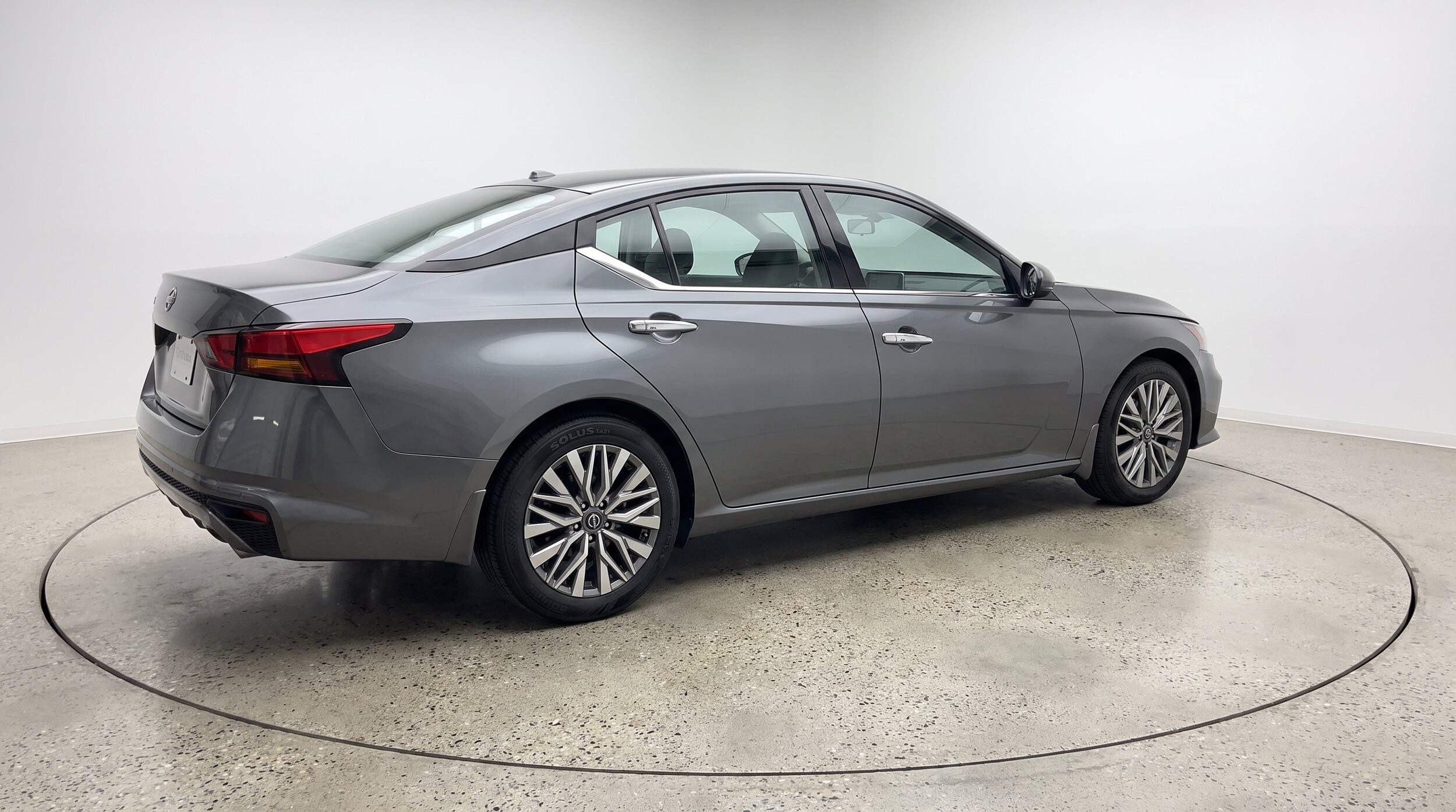Thumbnail: 2025 Nissan Altima - 9