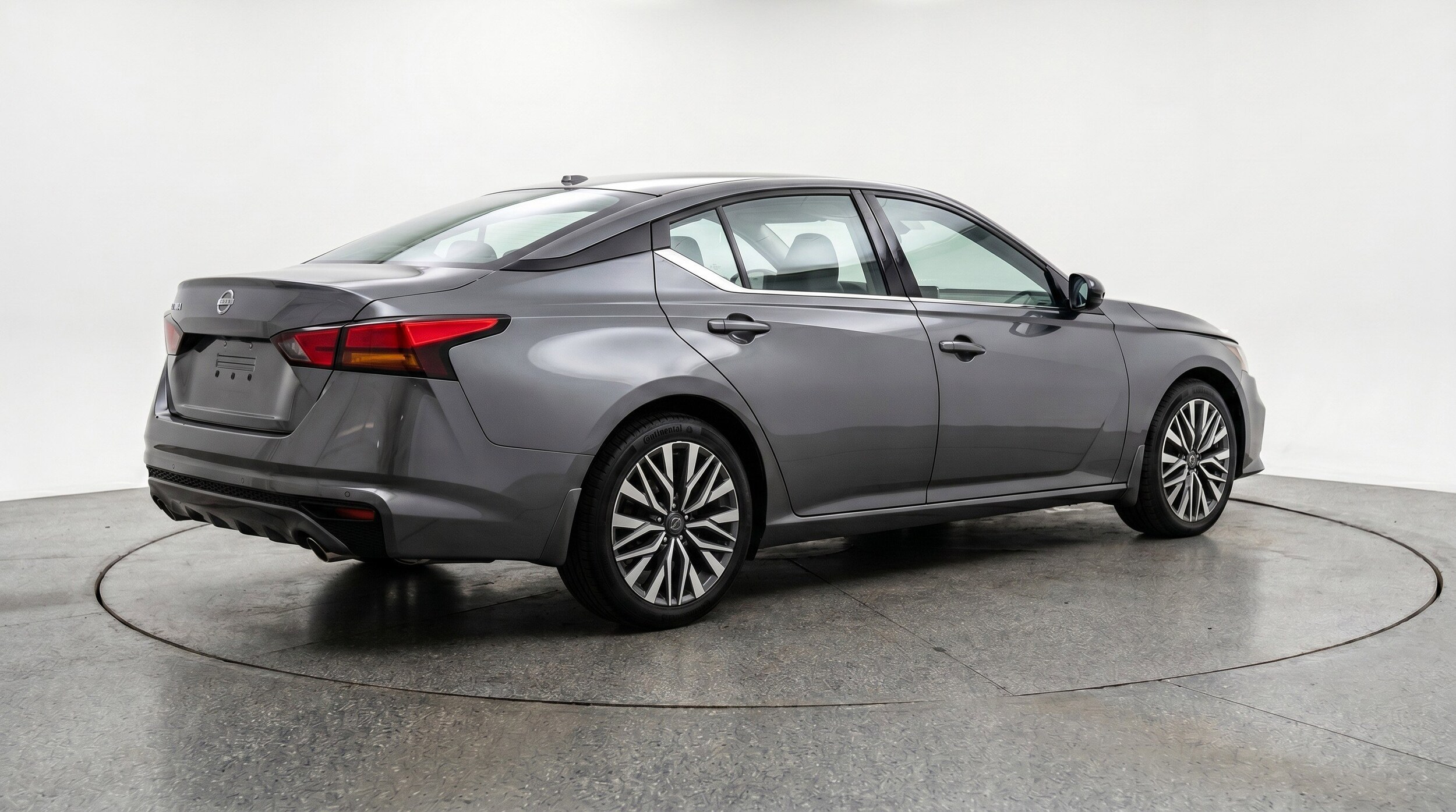 Thumbnail: 2025 Nissan Altima - 9