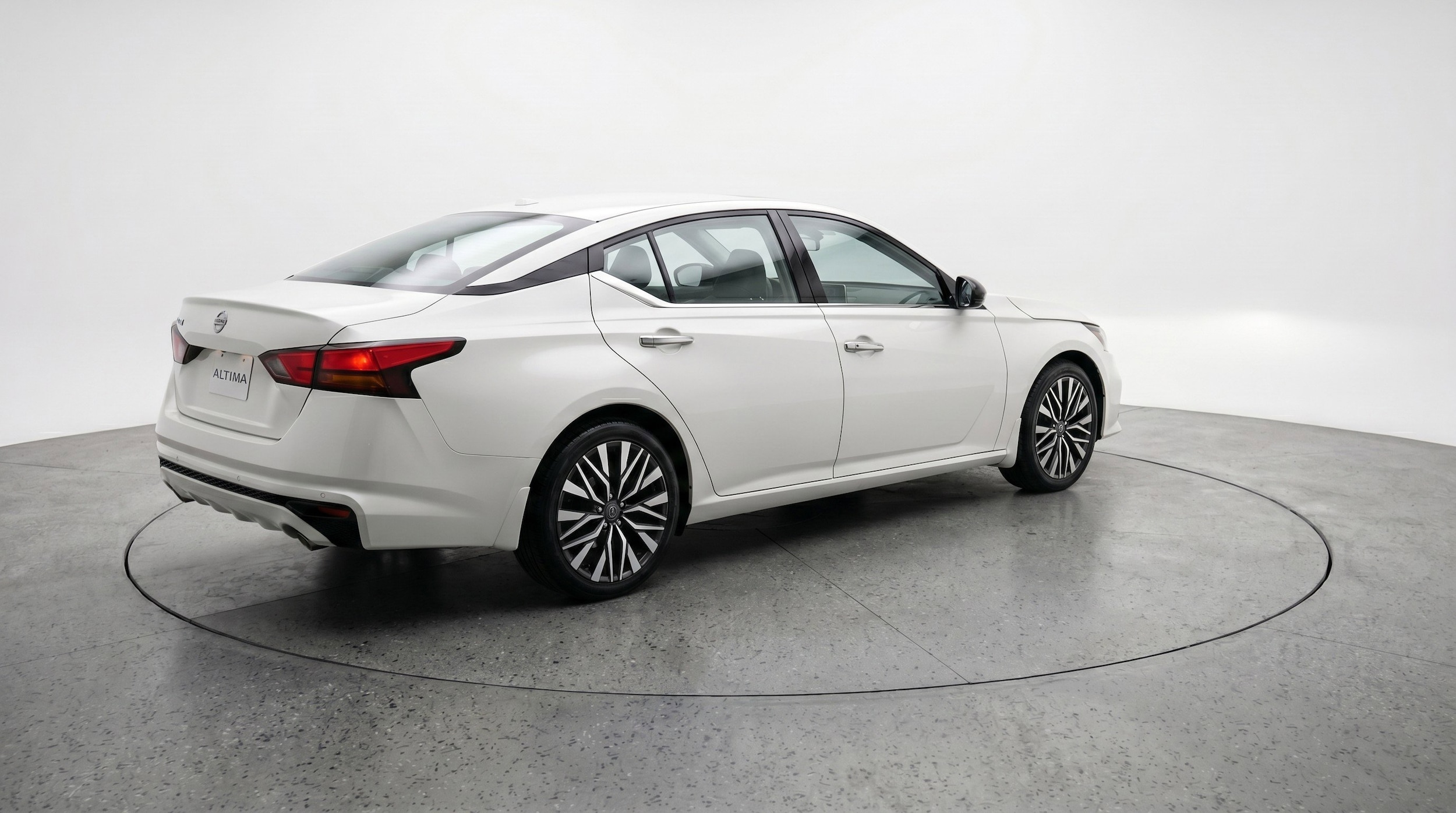 Thumbnail: 2025 Nissan Altima - 9