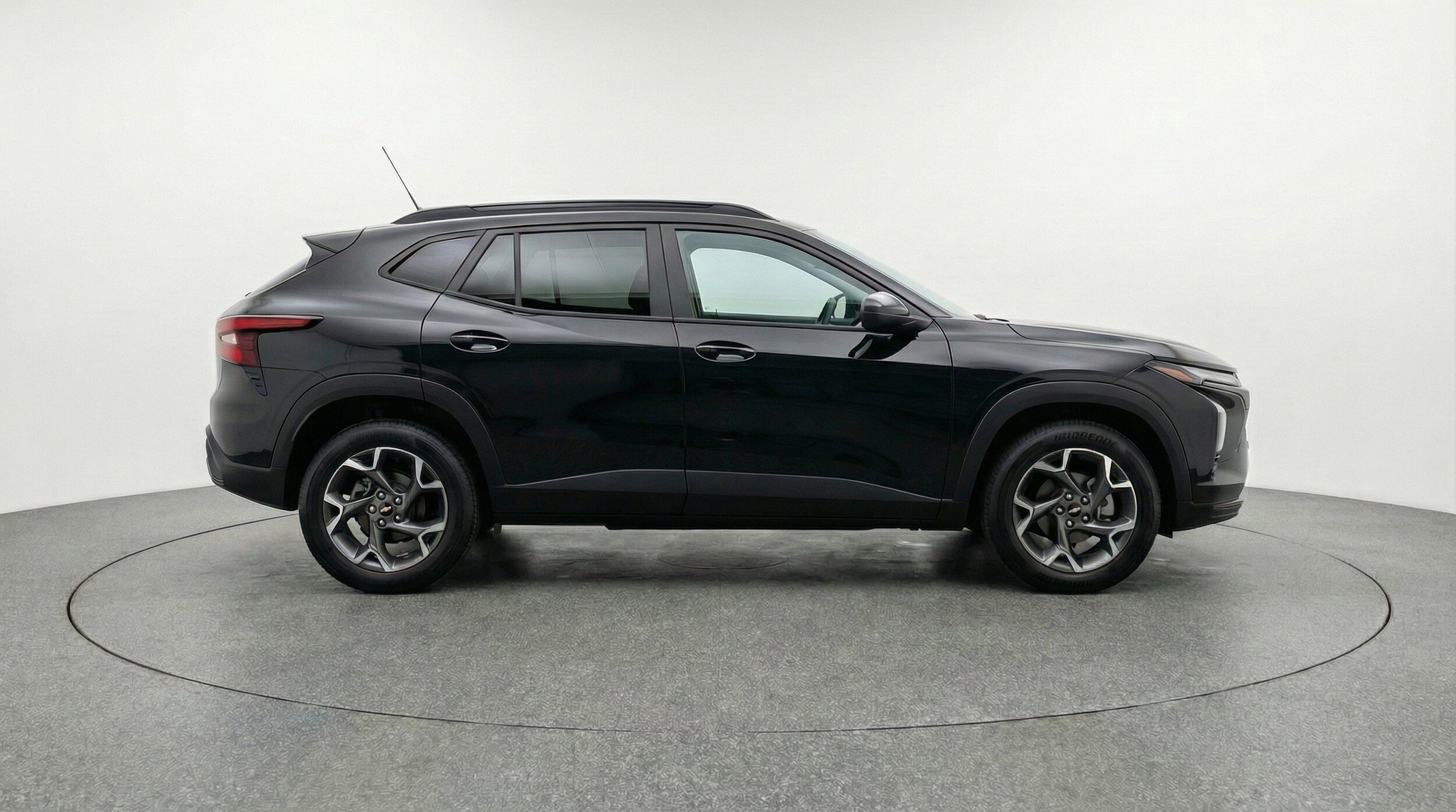 Thumbnail: 2025 Chevrolet Trax - 11