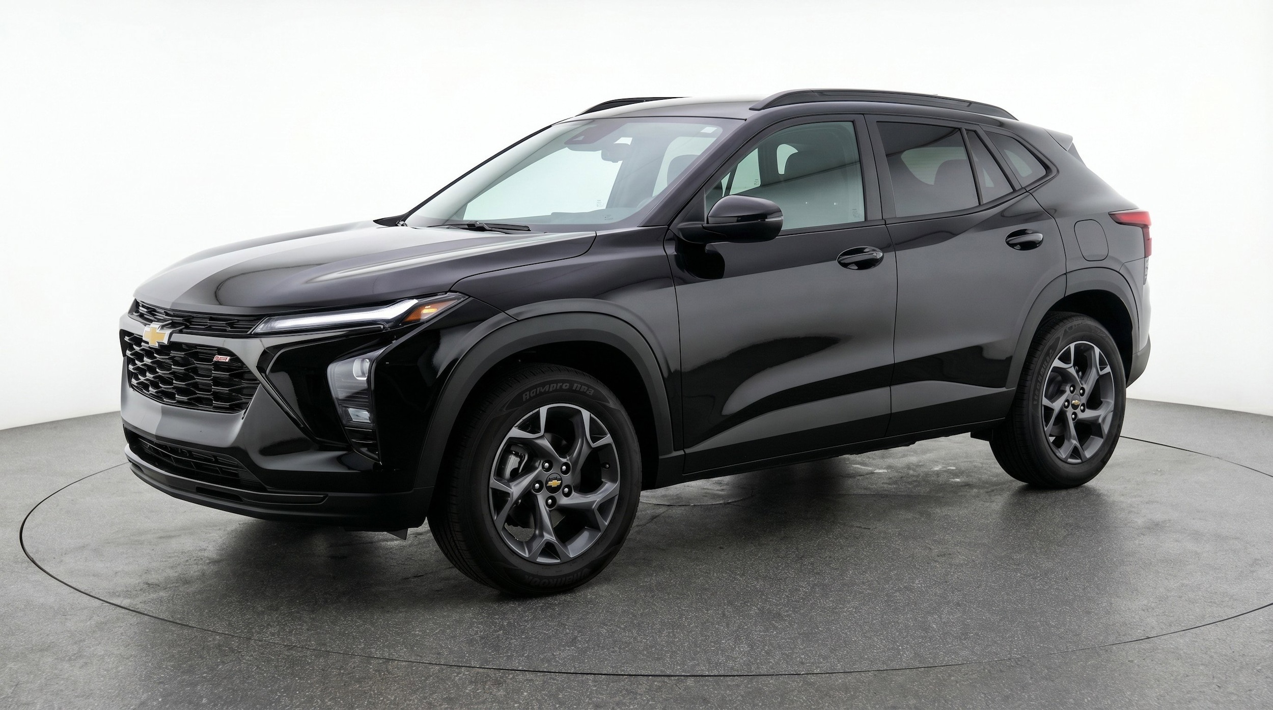 Thumbnail: 2025 Chevrolet Trax - 3