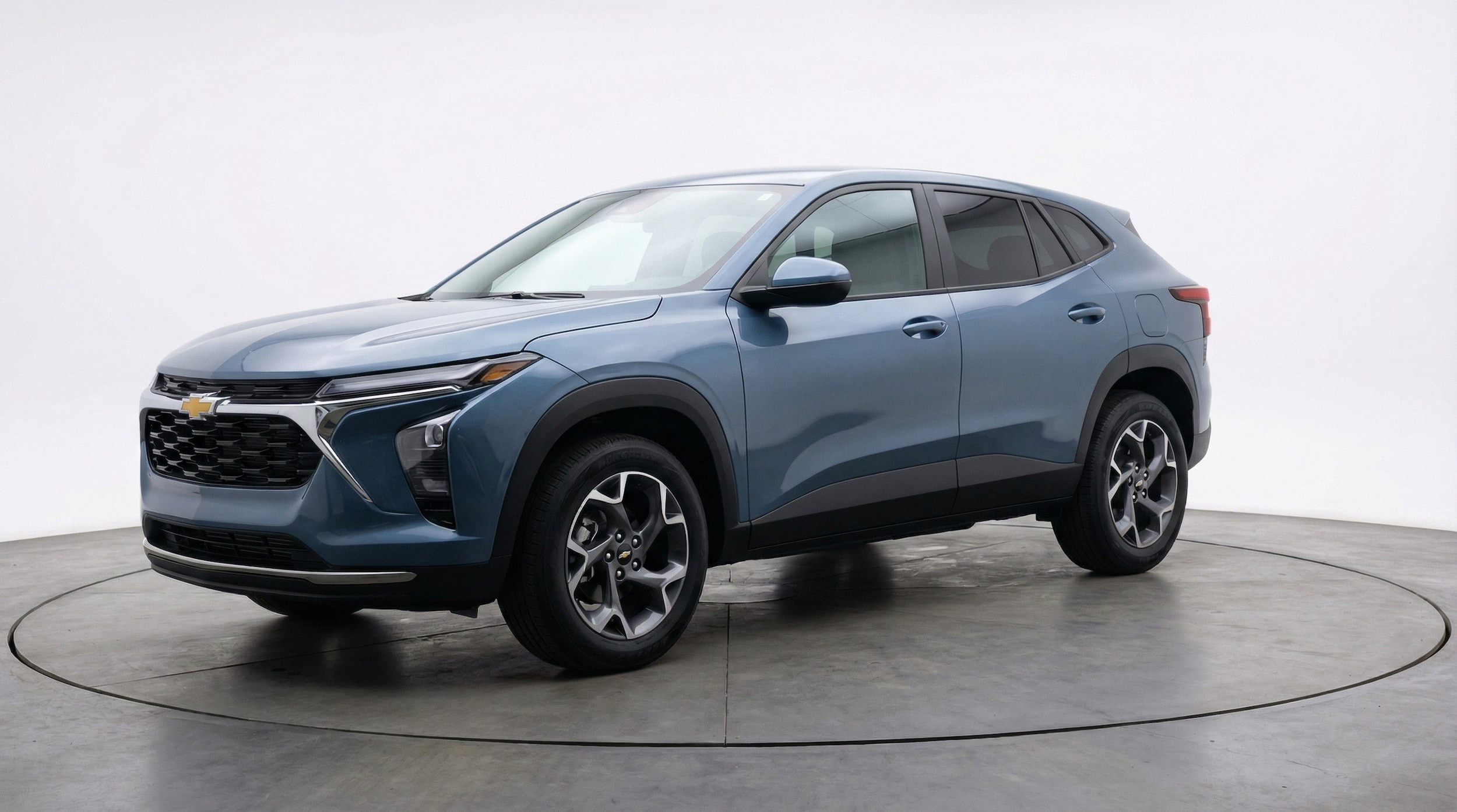 Thumbnail: 2025 Chevrolet Trax - 3