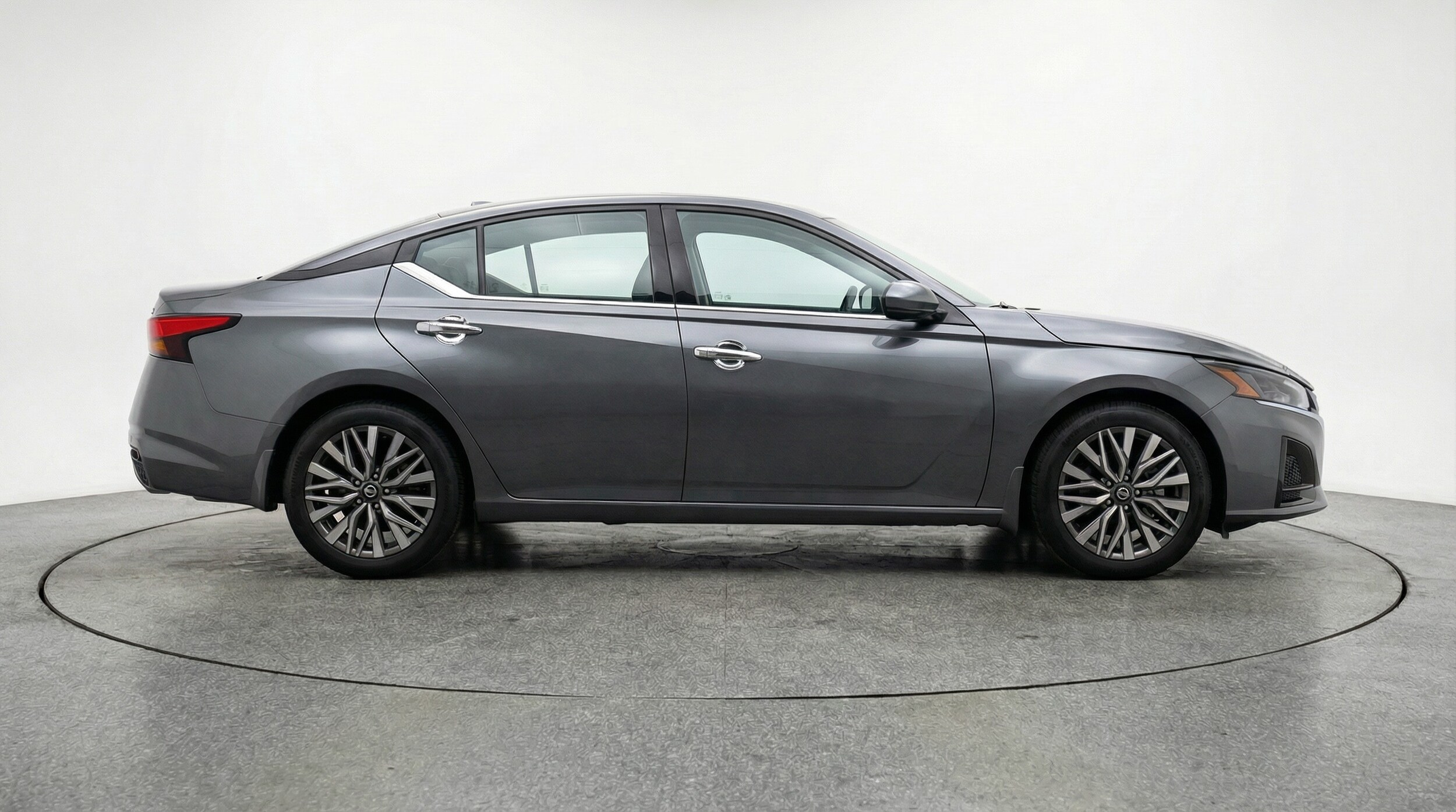 Thumbnail: 2025 Nissan Altima - 8