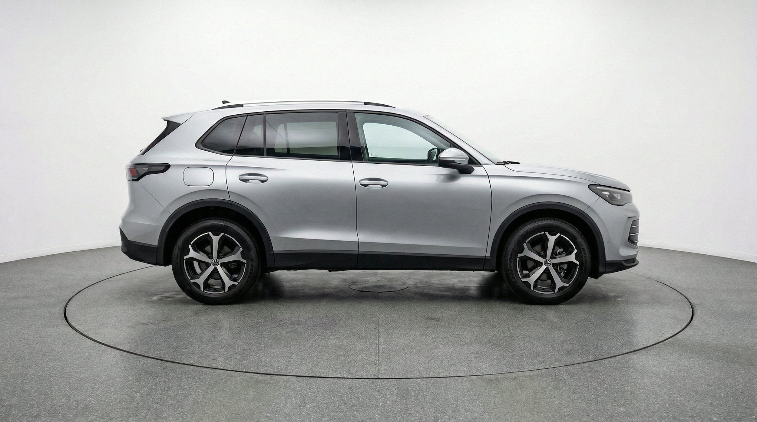 Thumbnail: 2026 Volkswagen Tiguan - 11