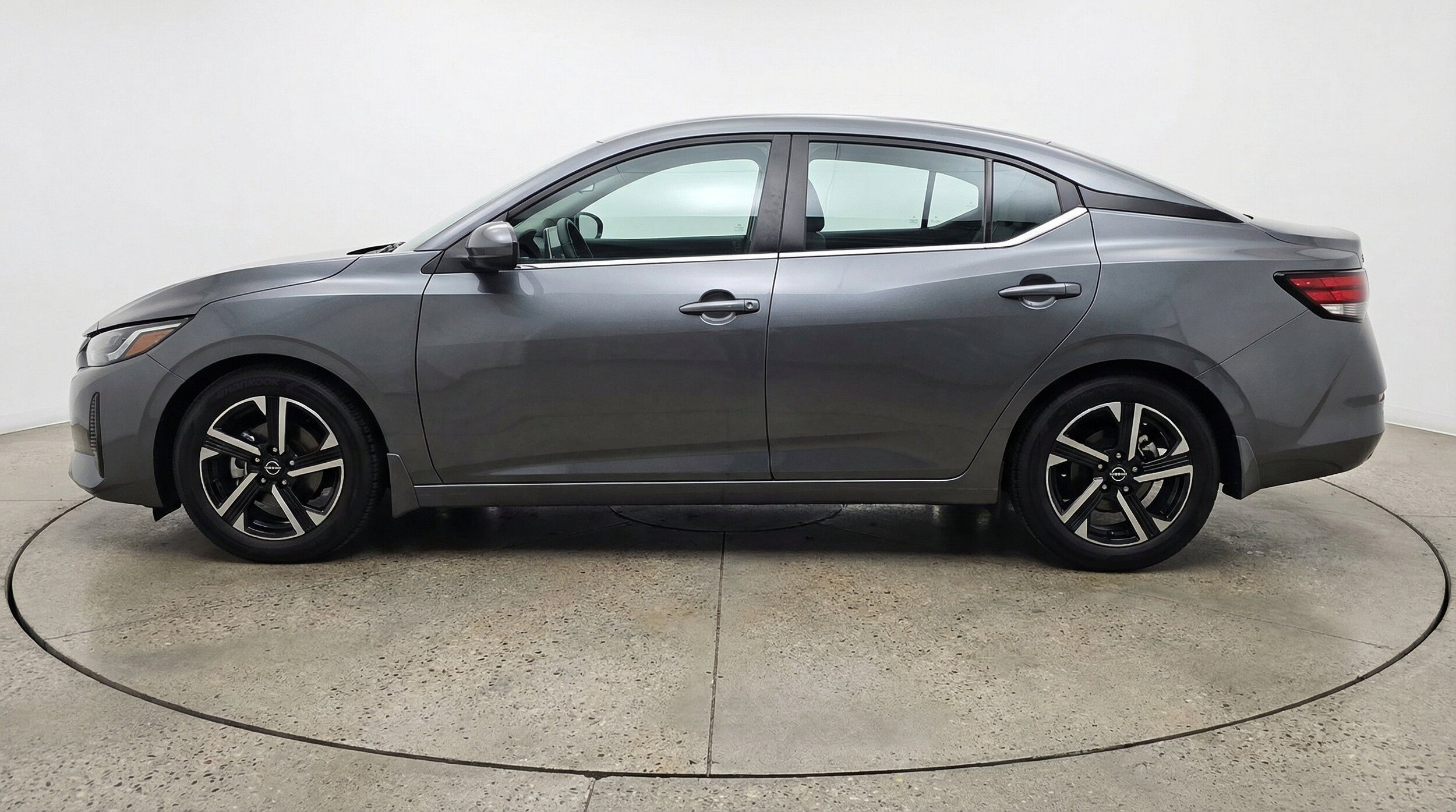 Thumbnail: 2025 Nissan Sentra - 5