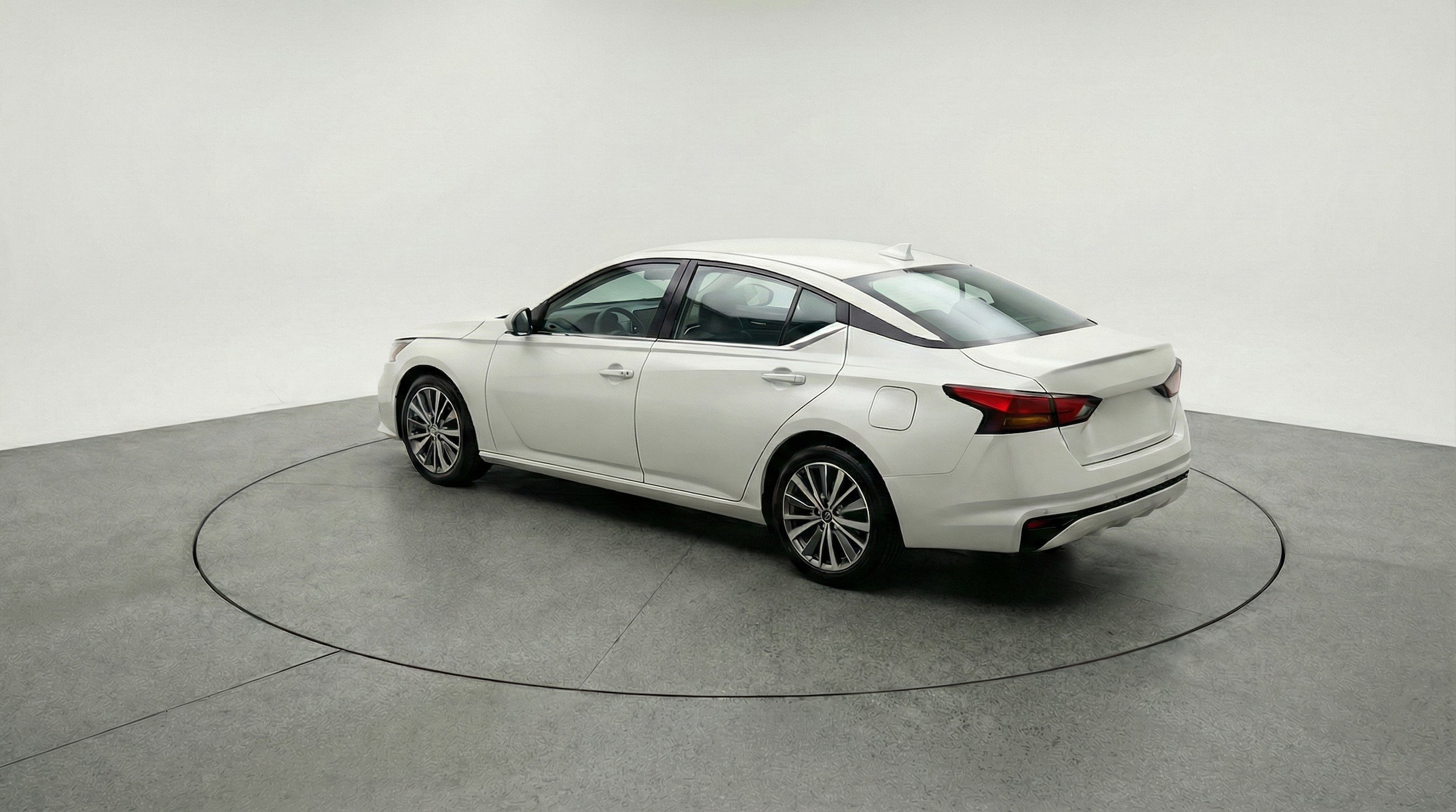 Thumbnail: 2025 Nissan Altima - 6