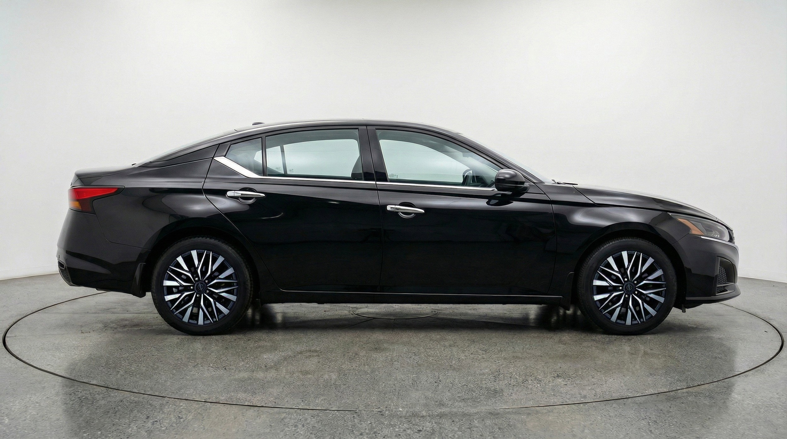 Thumbnail: 2025 Nissan Altima - 11