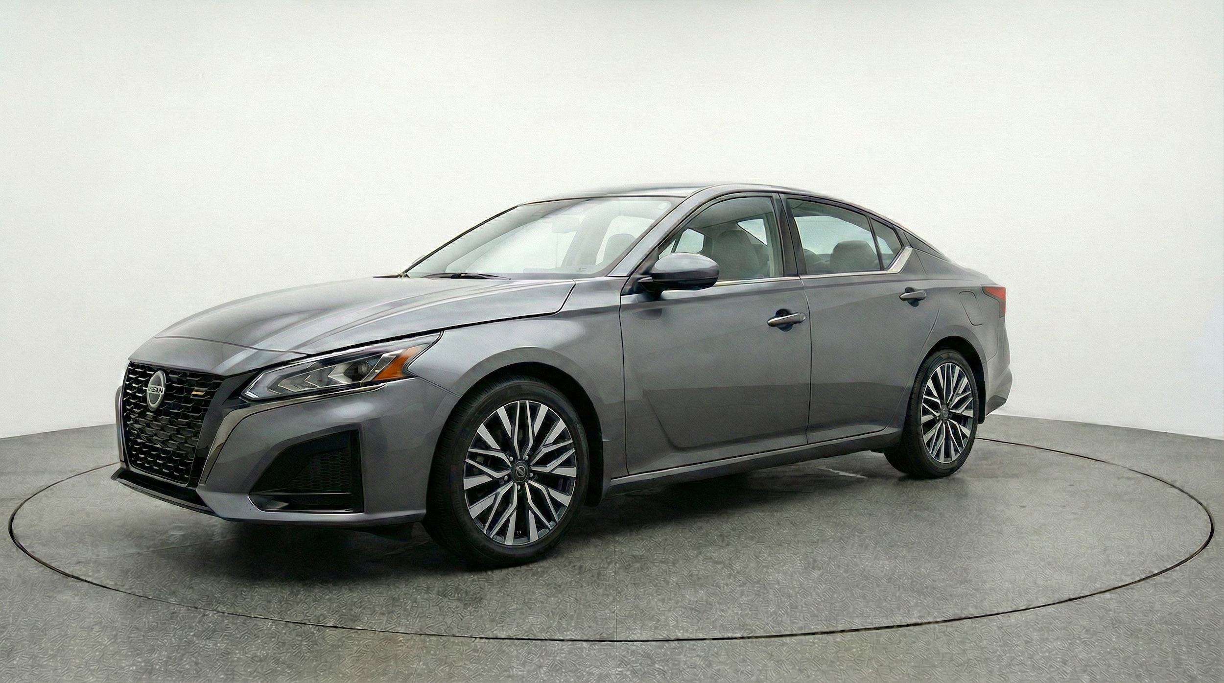 Thumbnail: 2025 Nissan Altima - 3