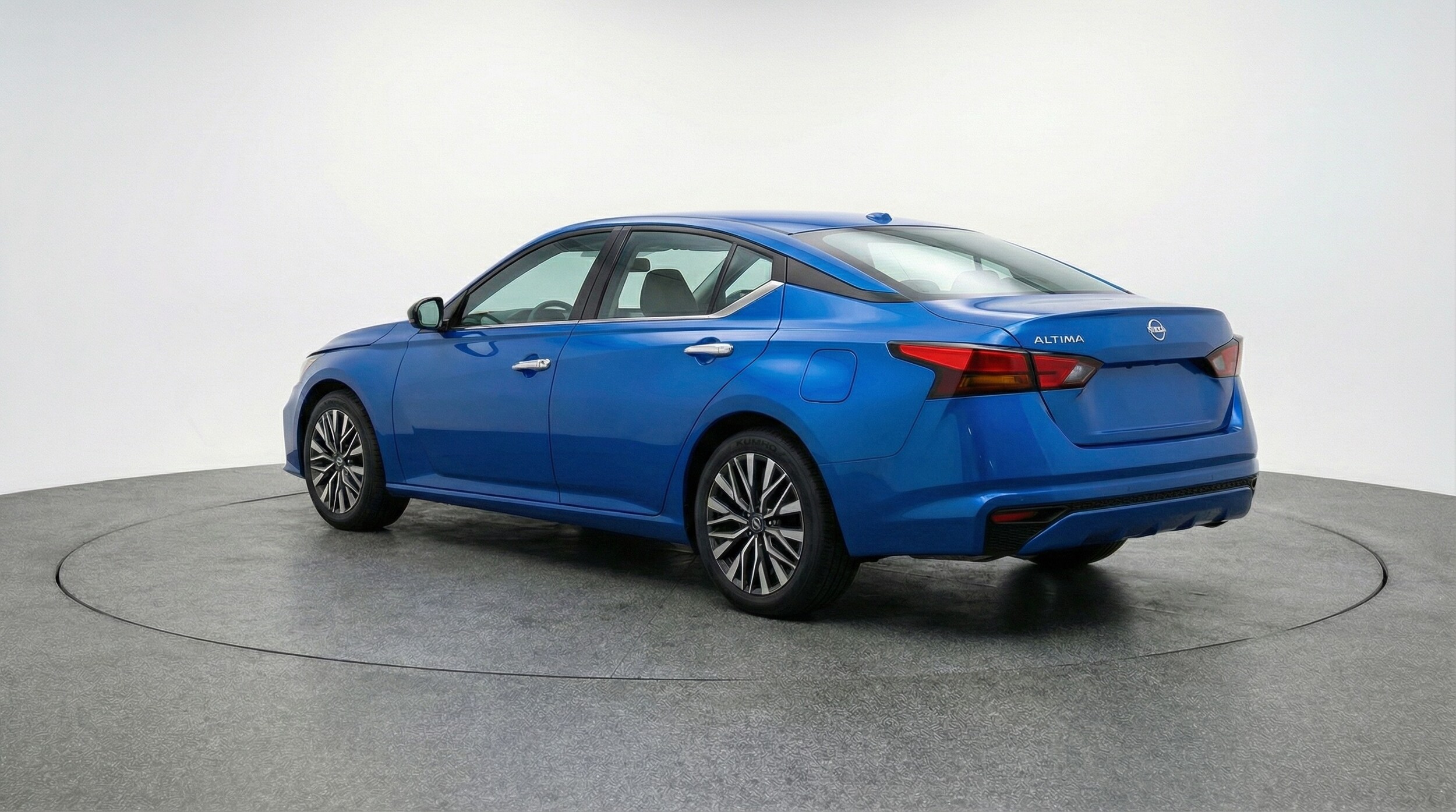 Thumbnail: 2025 Nissan Altima - 5