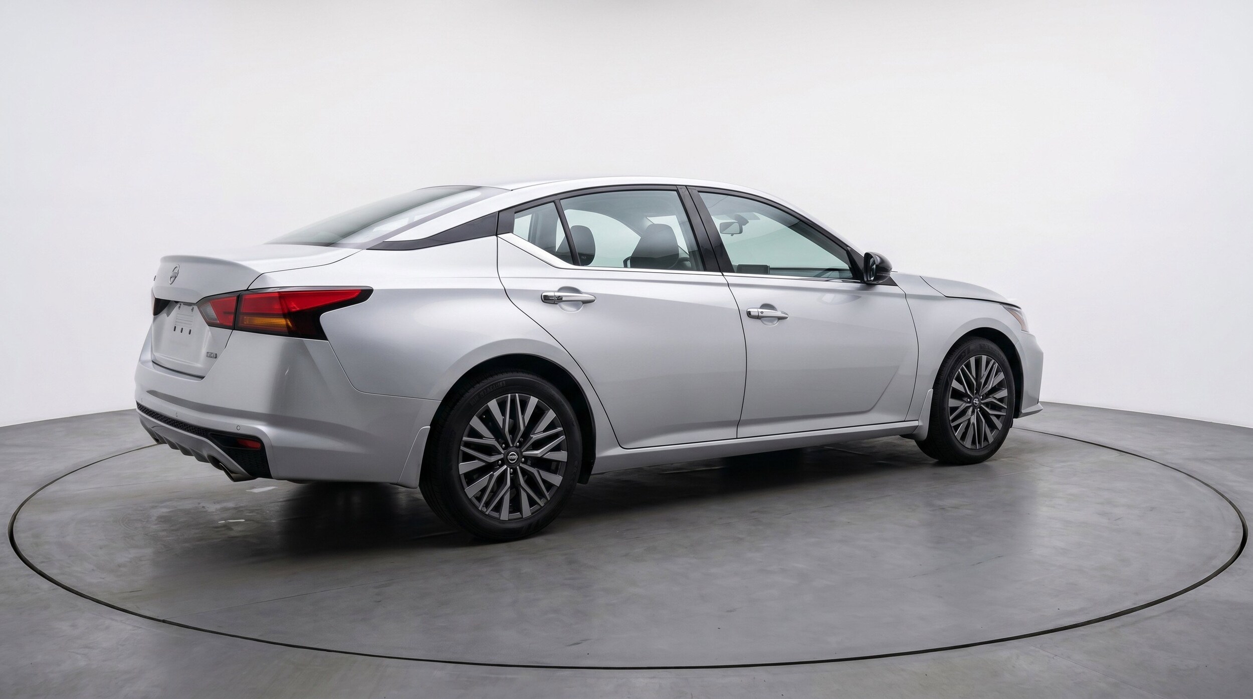 Thumbnail: 2025 Nissan Altima - 9