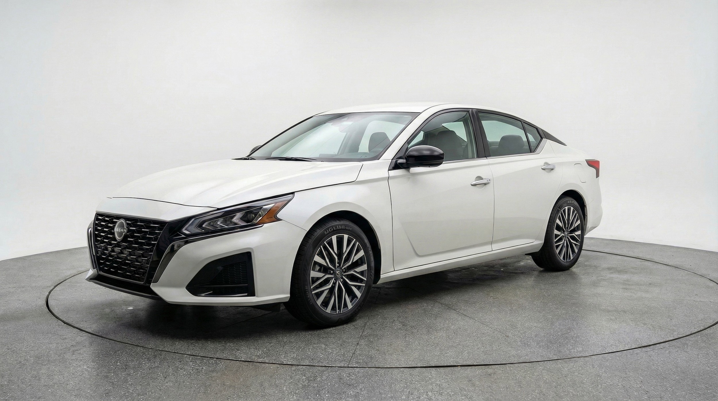 Thumbnail: 2025 Nissan Altima - 3