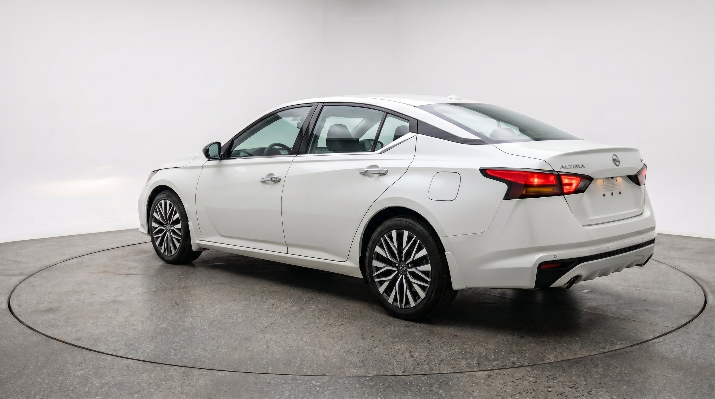 Thumbnail: 2025 Nissan Altima - 6