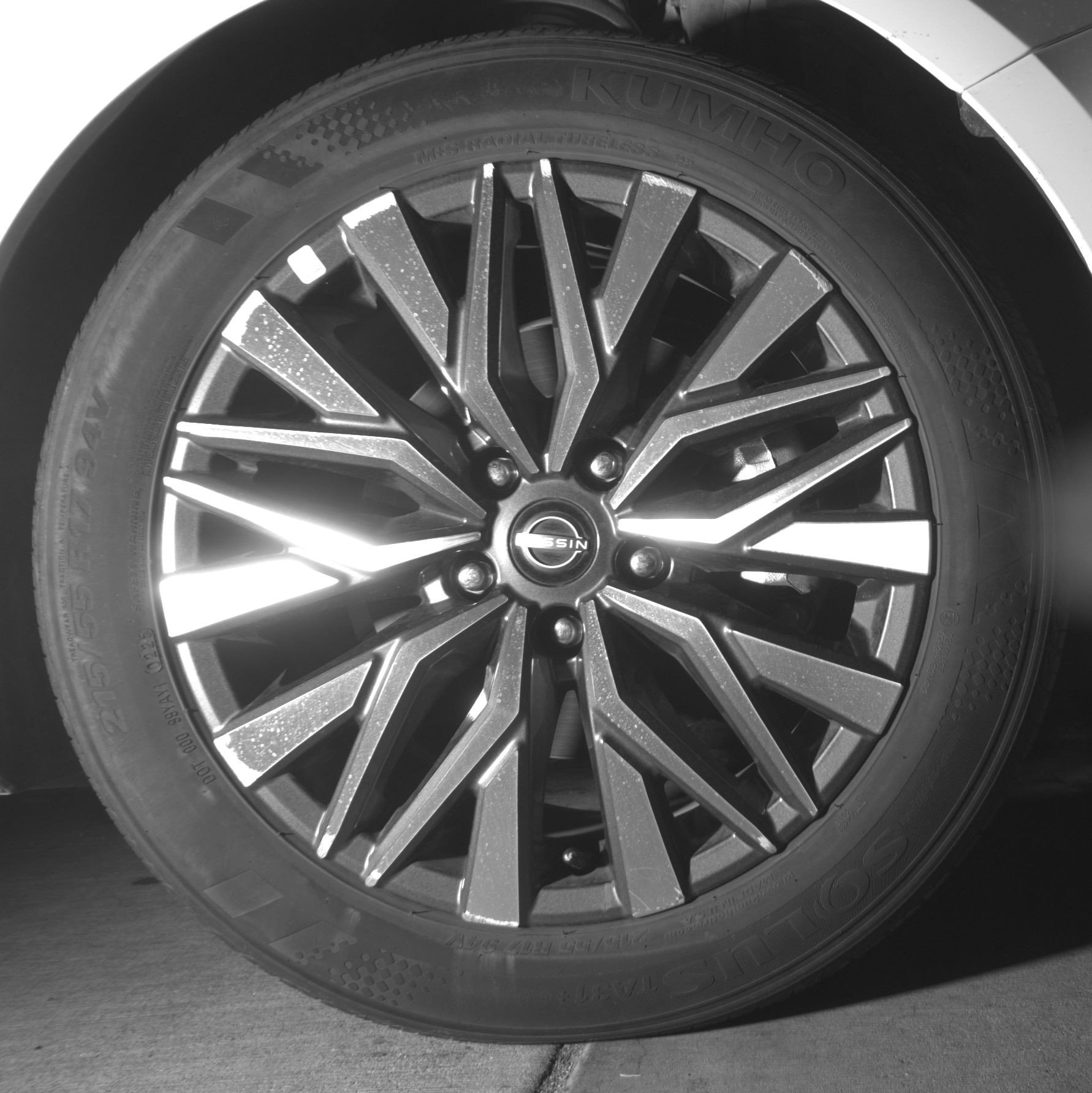 2025 Nissan Altima SV - Photo 13