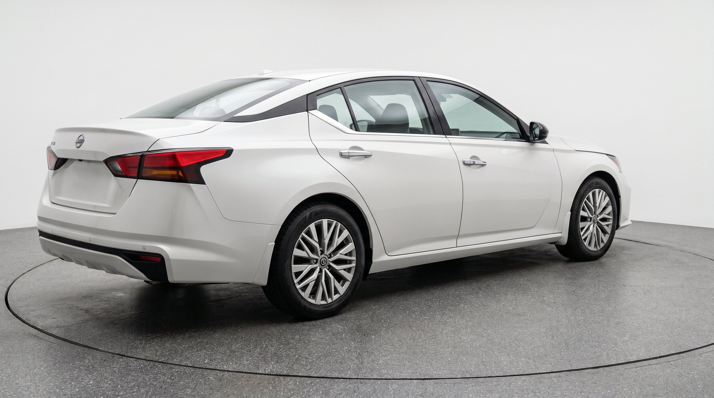 Thumbnail: 2025 Nissan Altima - 9