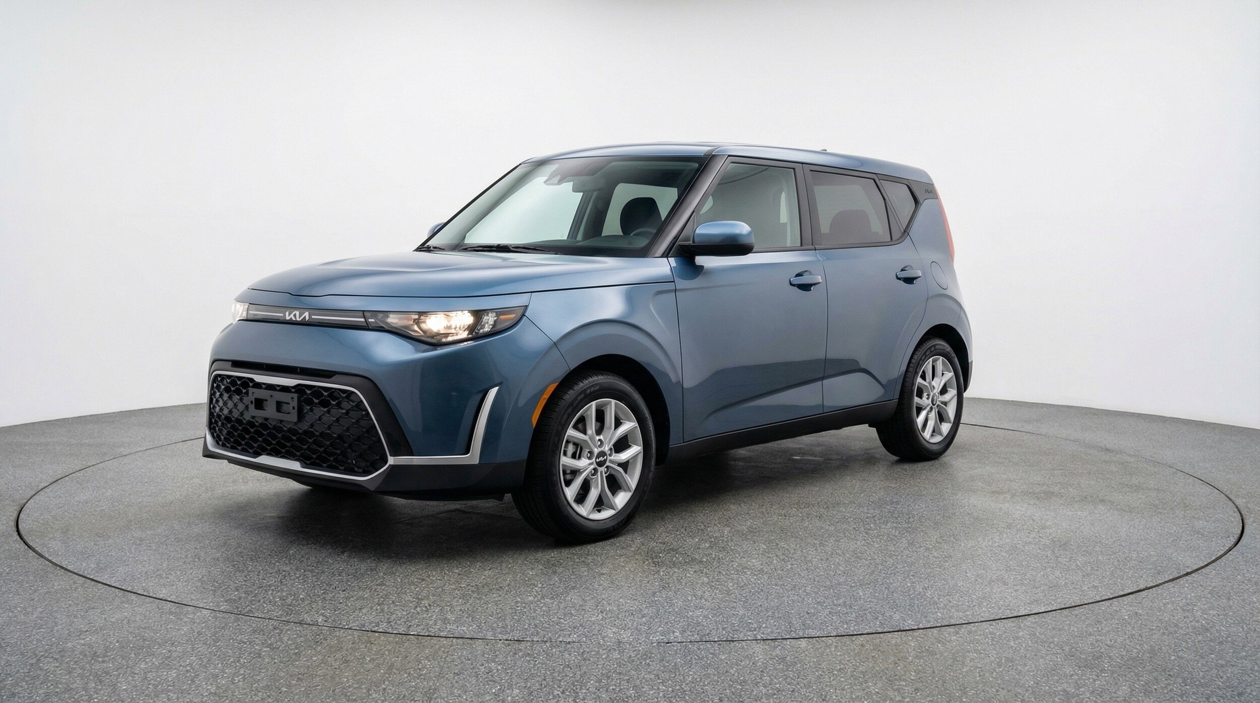 Thumbnail: 2025 Kia Soul - 3