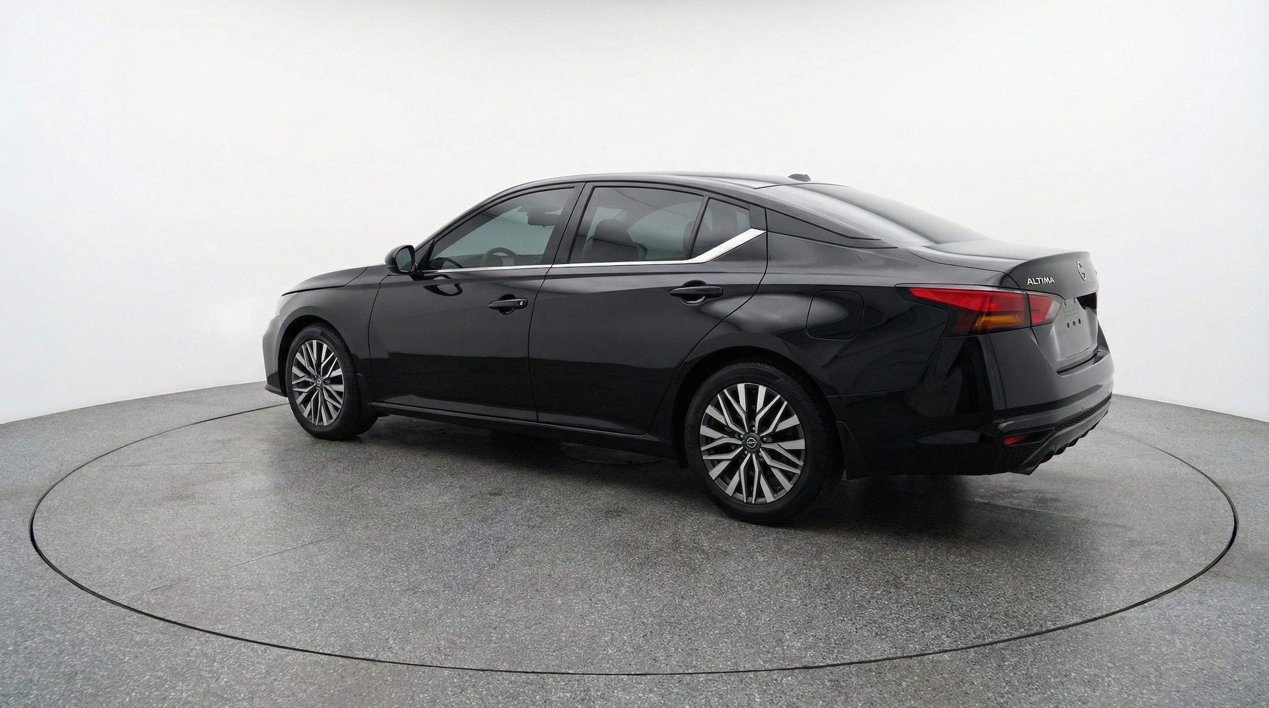 Thumbnail: 2025 Nissan Altima - 6