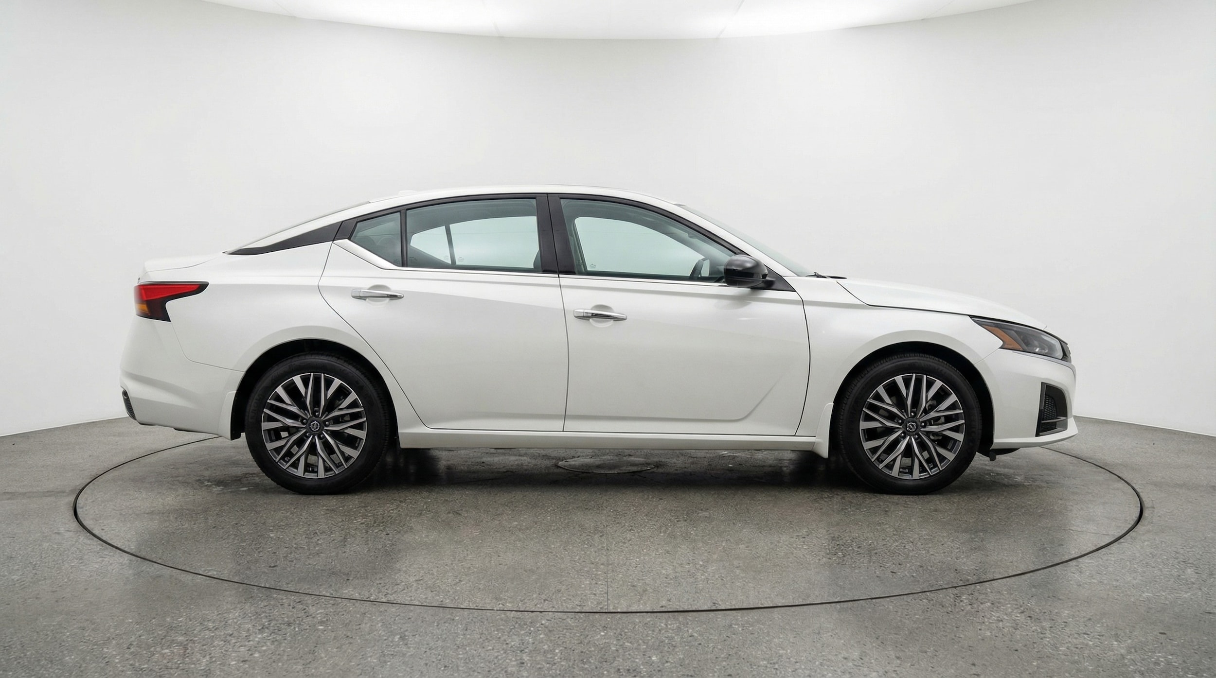 Thumbnail: 2025 Nissan Altima - 8