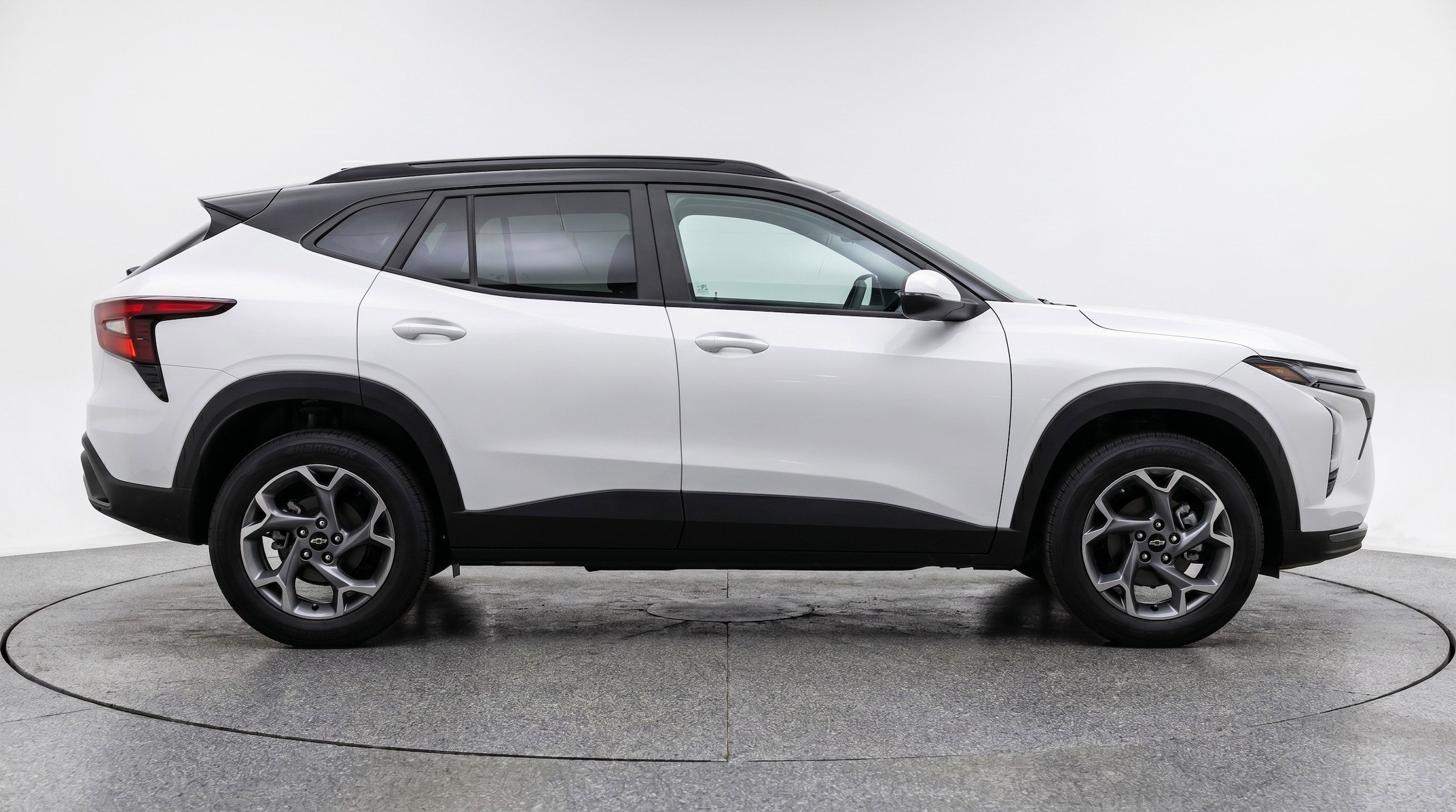 Thumbnail: 2025 Chevrolet Trax - 11