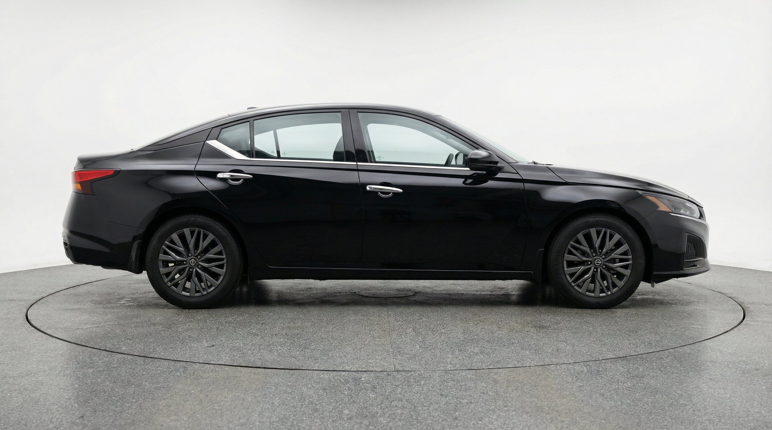Thumbnail: 2025 Nissan Altima - 11