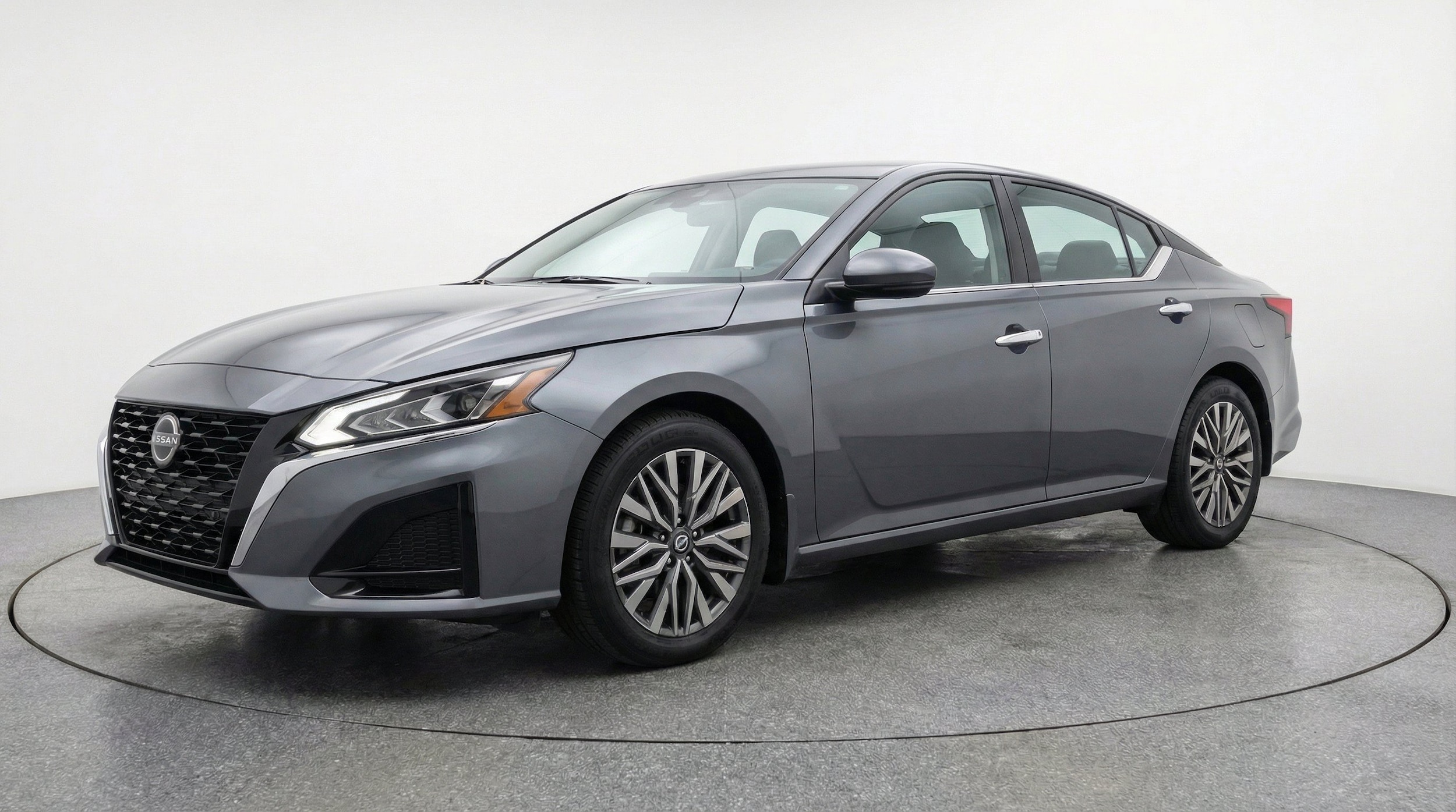 Thumbnail: 2025 Nissan Altima - 3