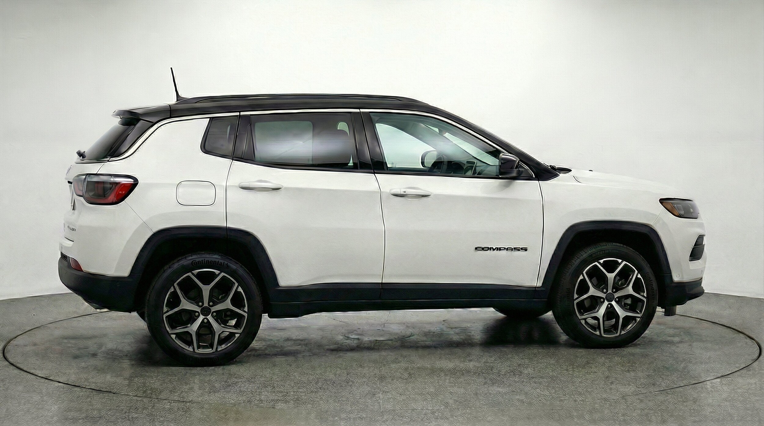 Thumbnail: 2025 Jeep Compass - 11