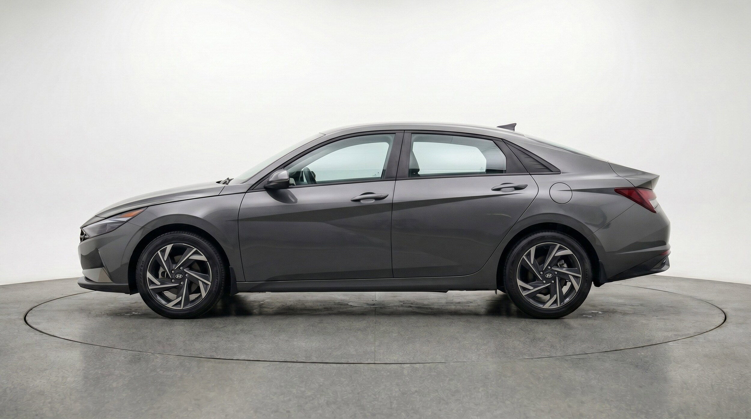 Thumbnail: 2025 Hyundai Elantra - 5