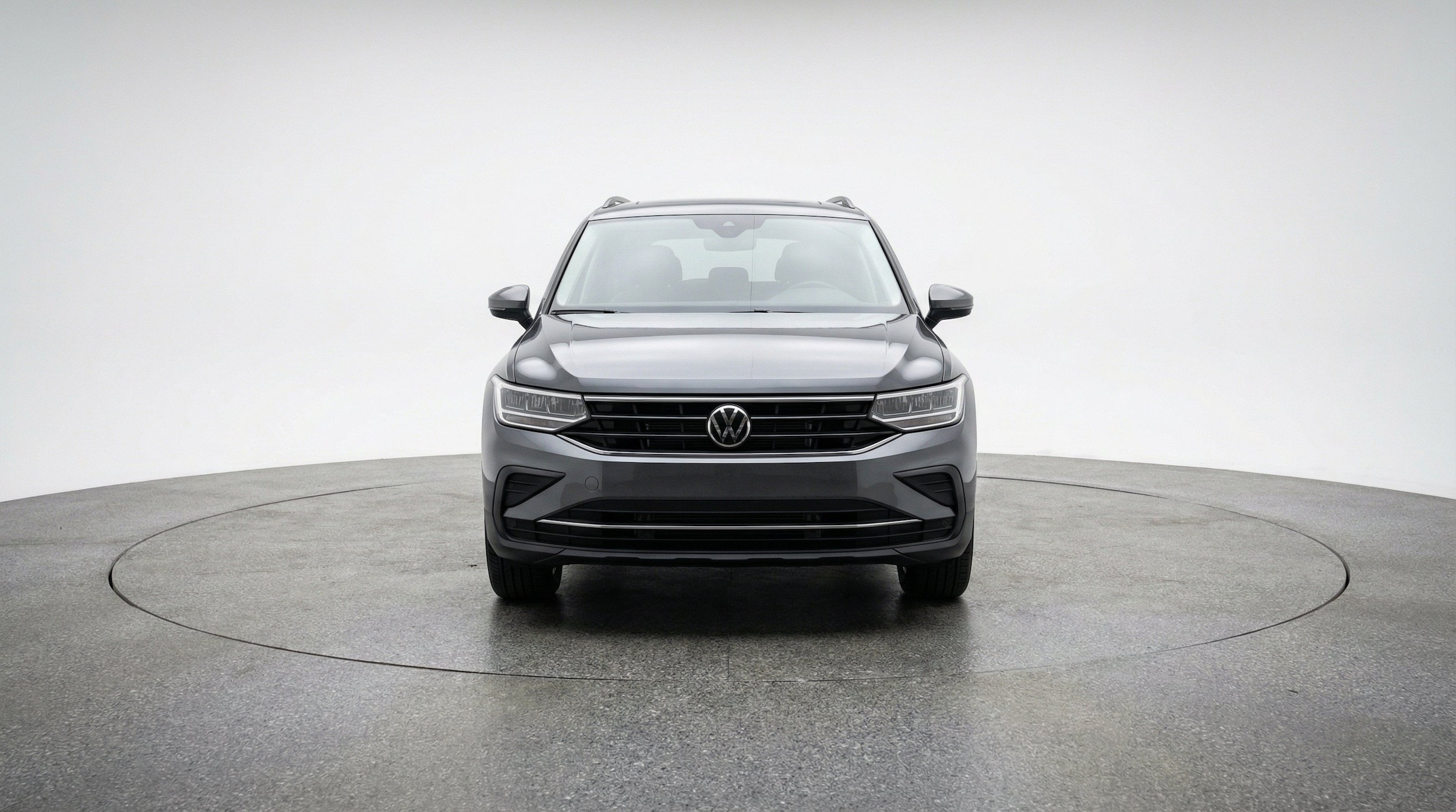 Thumbnail: 2026 Volkswagen Tiguan - 2