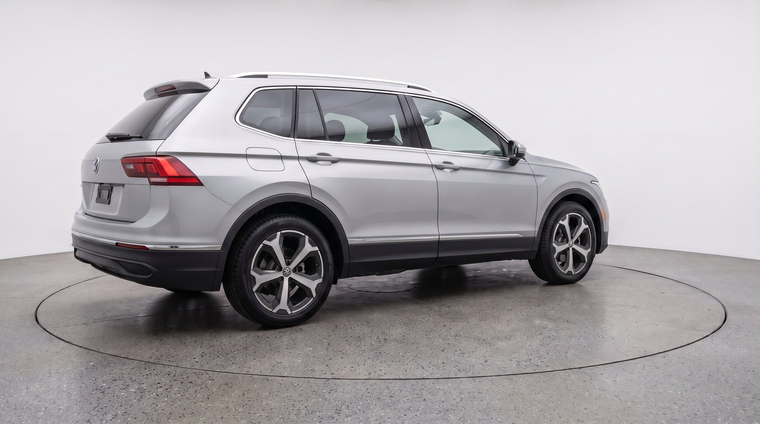 Thumbnail: 2026 Volkswagen Tiguan - 9