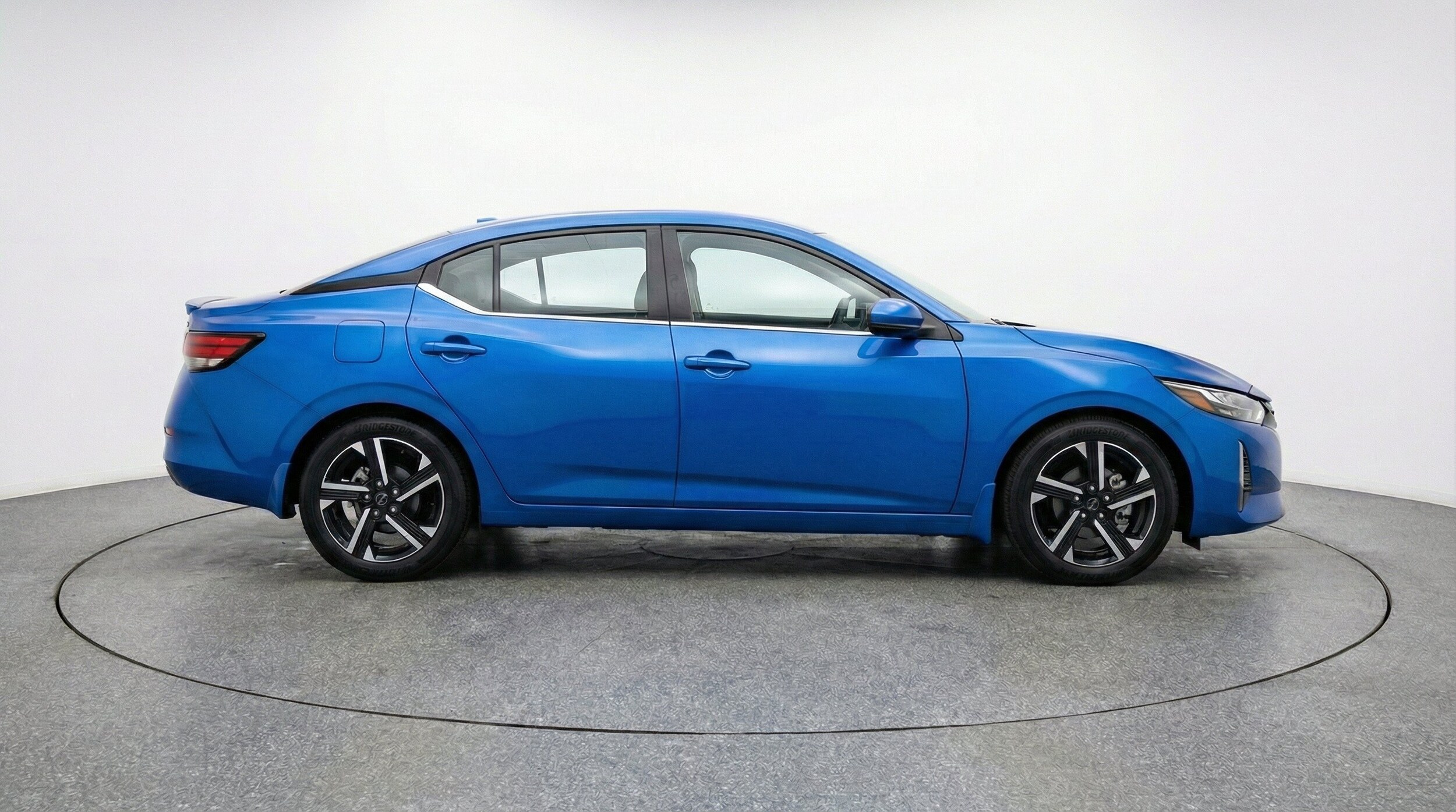 Thumbnail: 2025 Nissan Sentra - 11