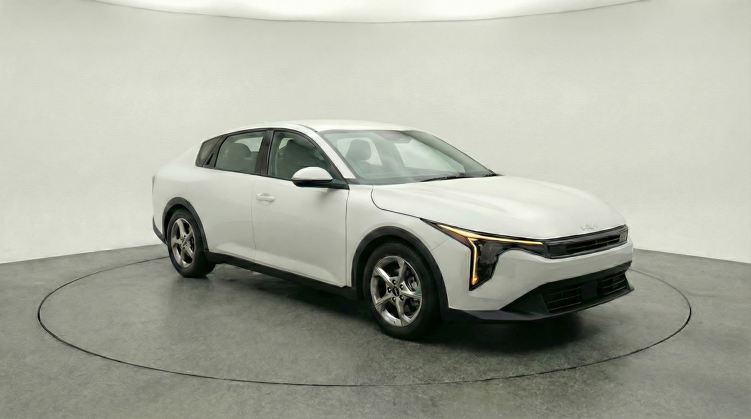 Thumbnail: 2025 Kia K4 - 1