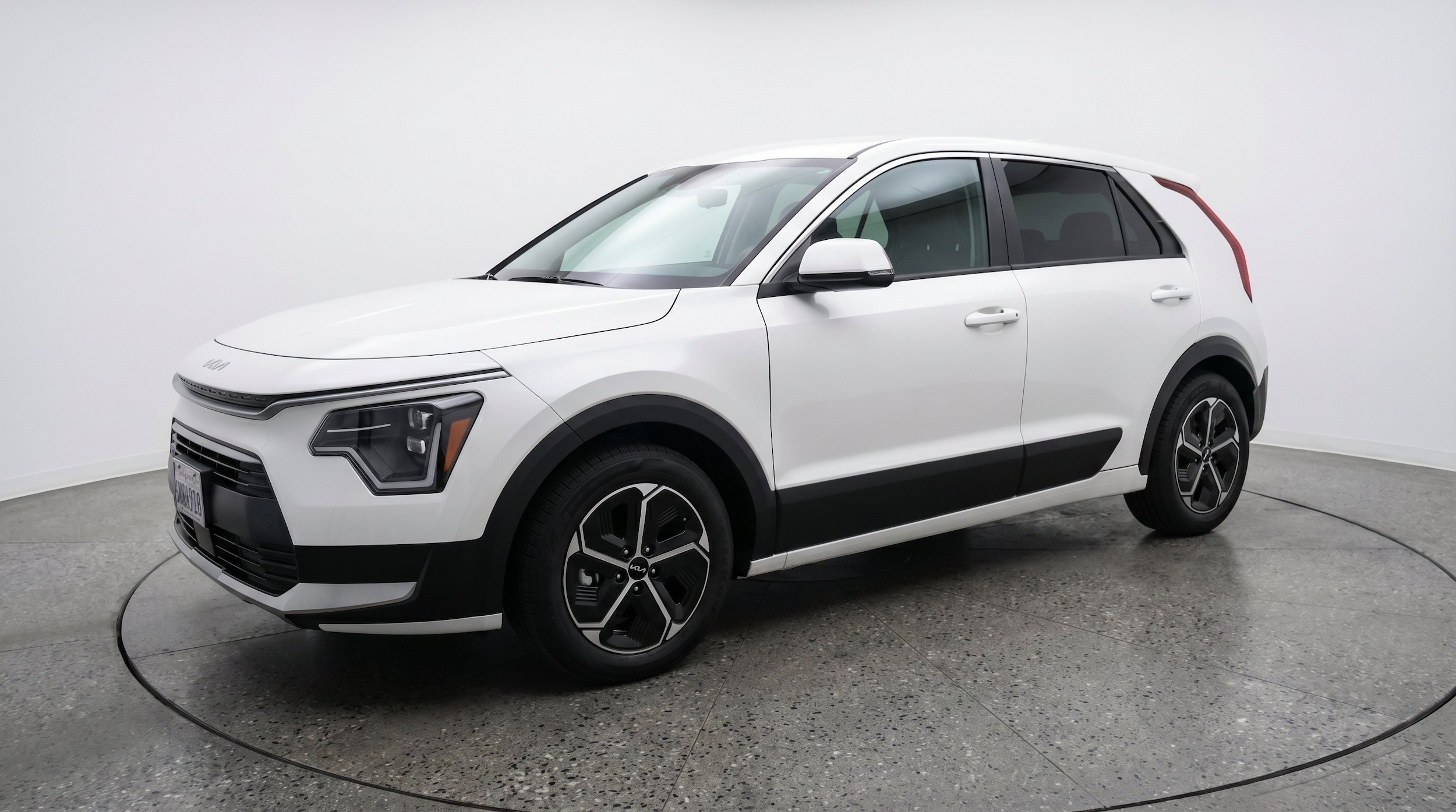 Thumbnail: 2026 Kia Niro - 3
