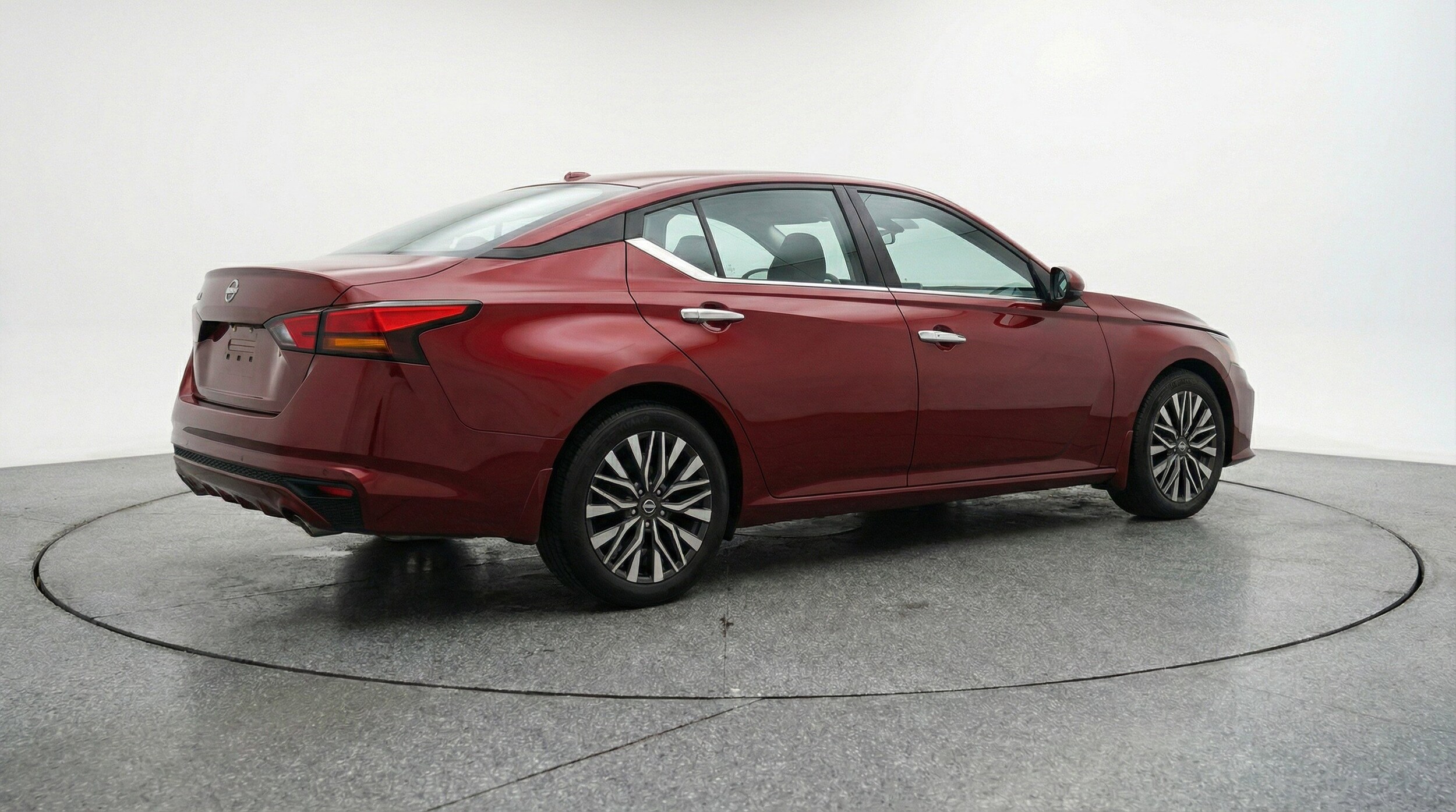 Thumbnail: 2025 Nissan Altima - 9