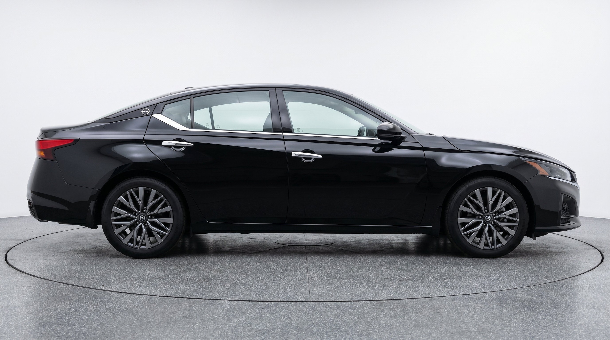 Thumbnail: 2025 Nissan Altima - 11