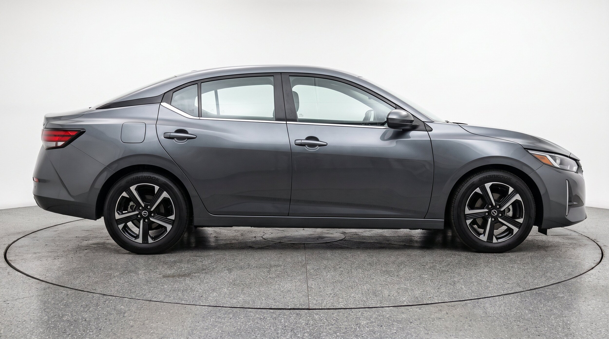 Thumbnail: 2025 Nissan Sentra - 10