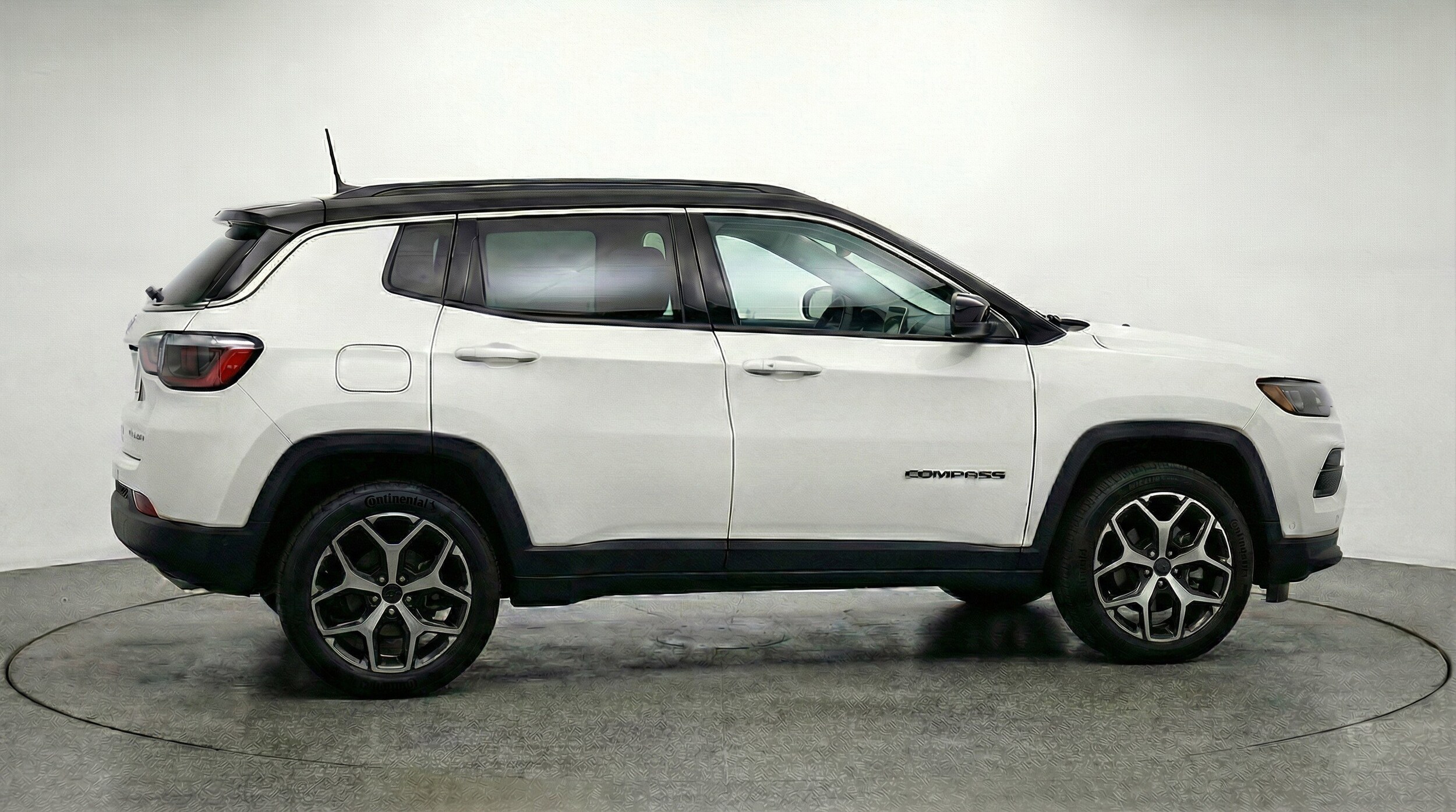 Thumbnail: 2025 Jeep Compass - 11