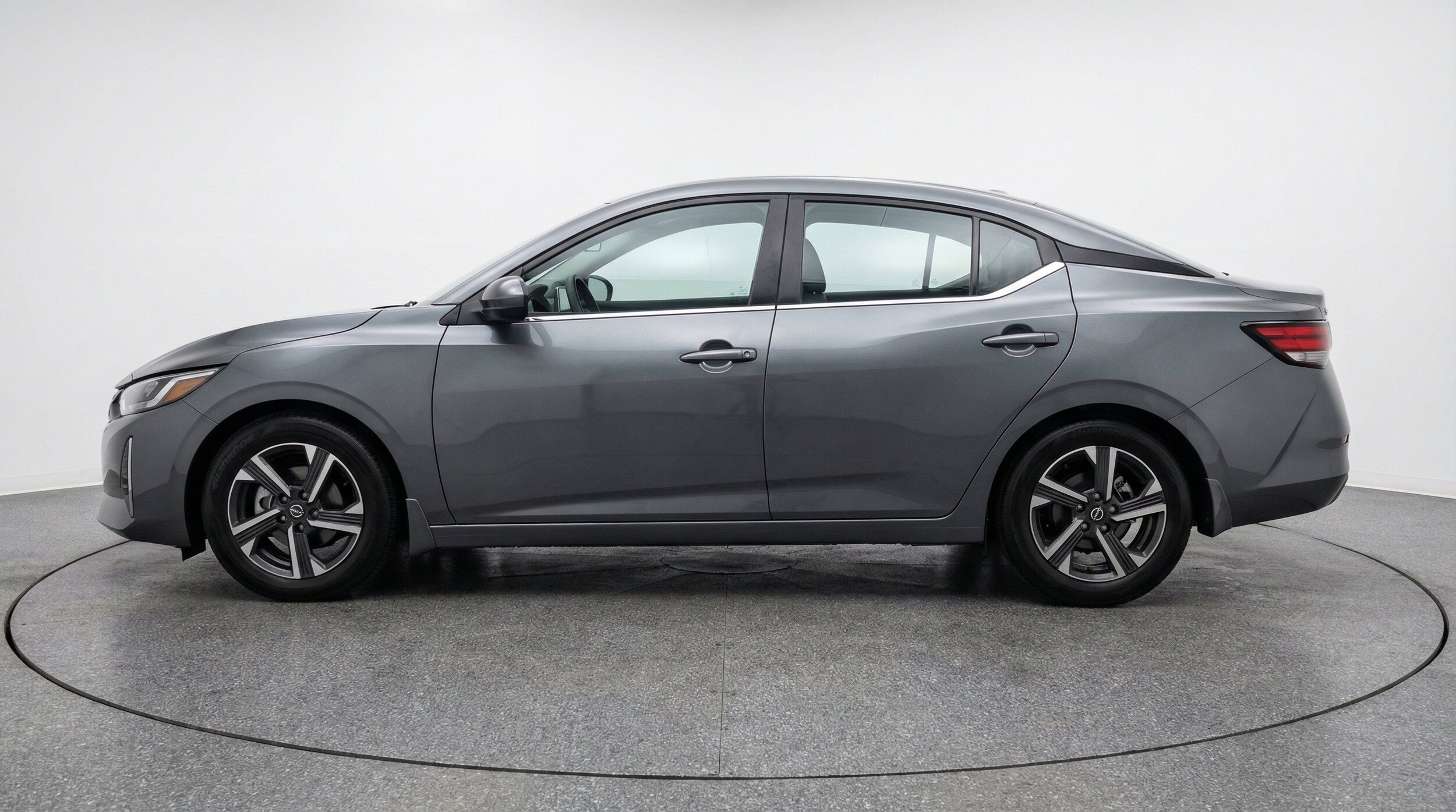 Thumbnail: 2025 Nissan Sentra - 5