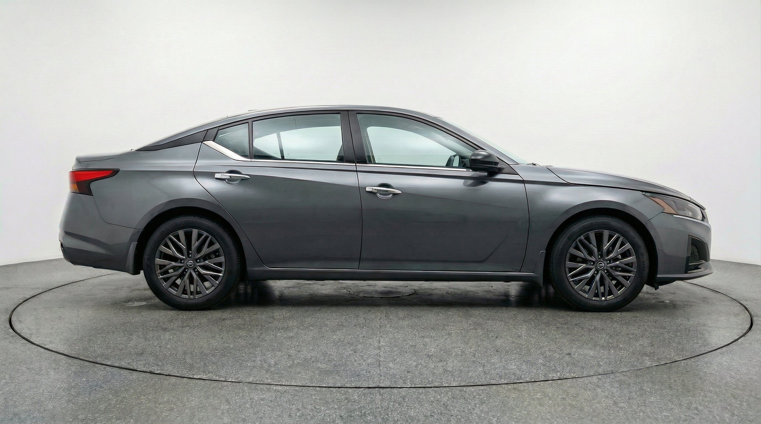 Thumbnail: 2025 Nissan Altima - 11