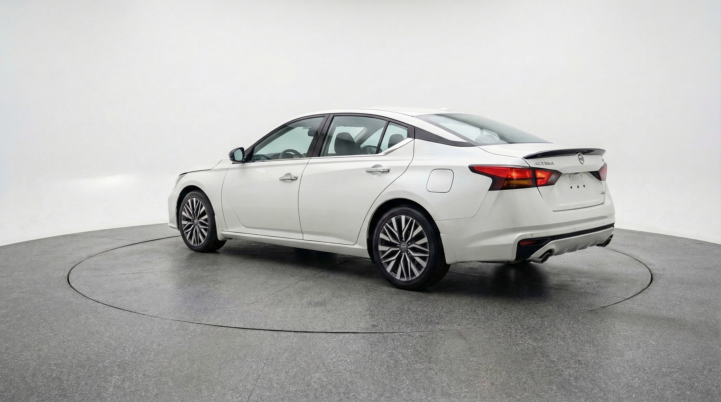 Thumbnail: 2025 Nissan Altima - 6