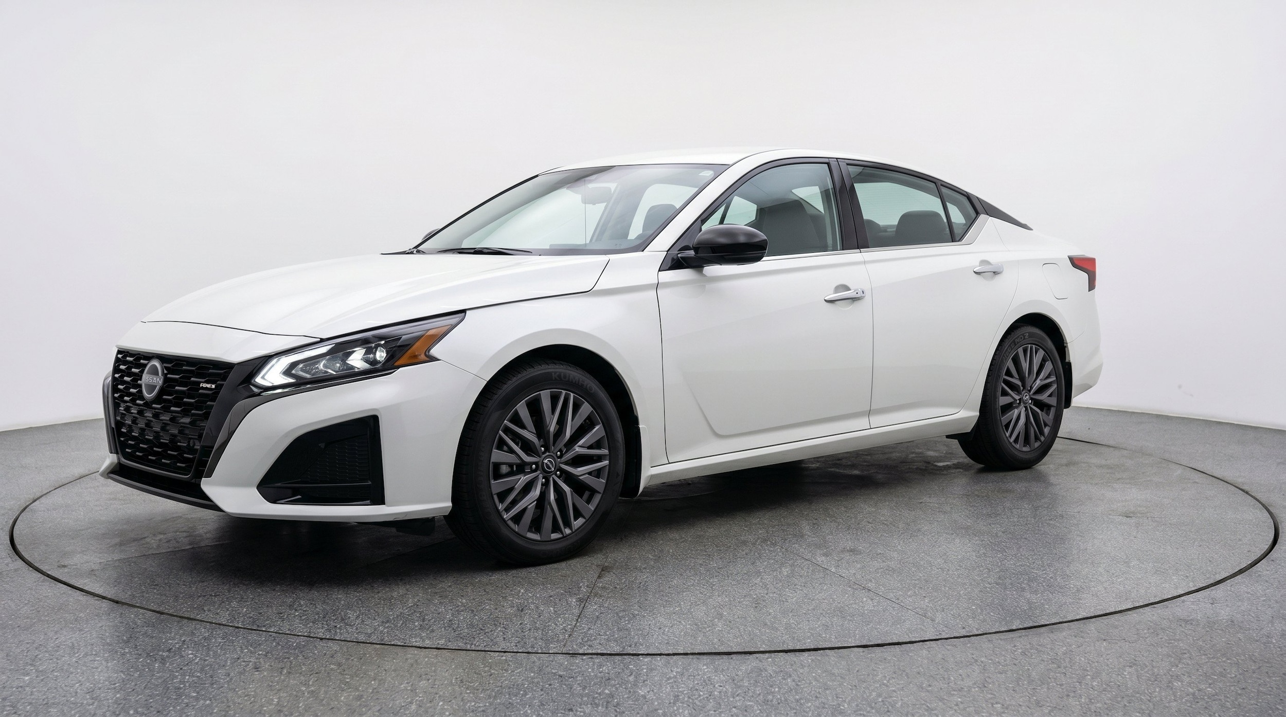 Thumbnail: 2025 Nissan Altima - 3