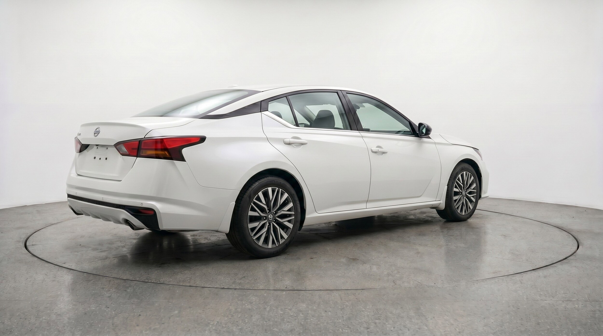 Thumbnail: 2025 Nissan Altima - 9