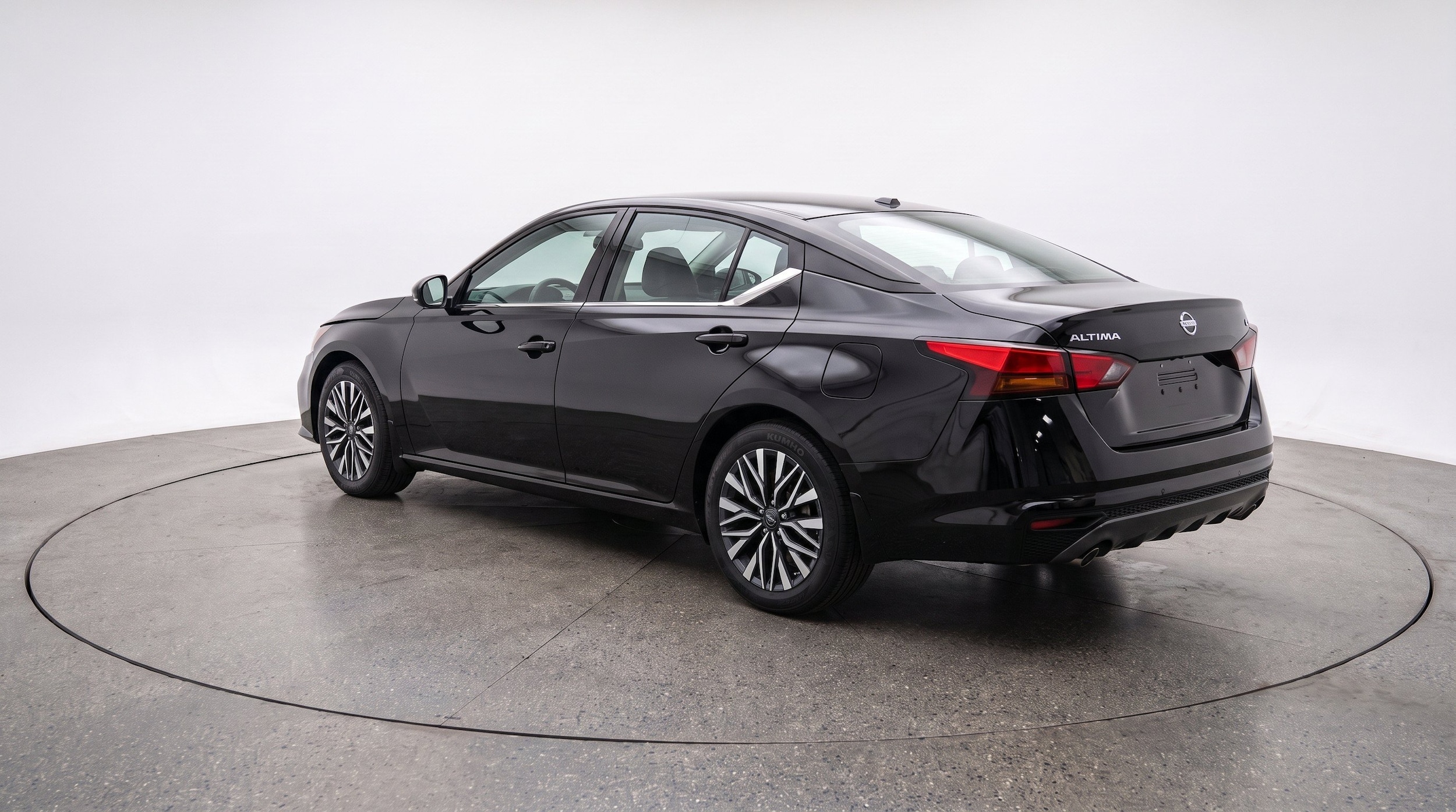 Thumbnail: 2025 Nissan Altima - 6
