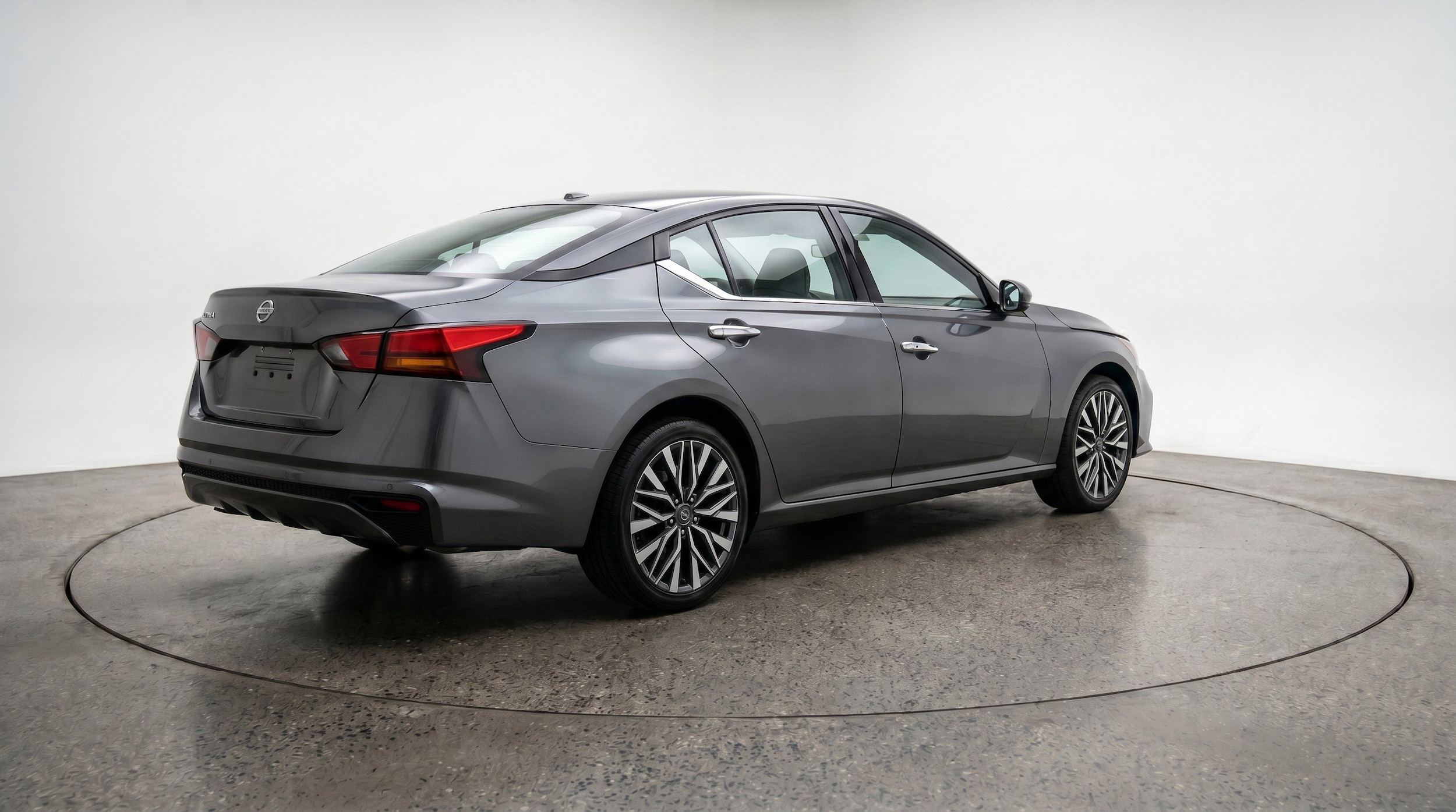 Thumbnail: 2025 Nissan Altima - 9