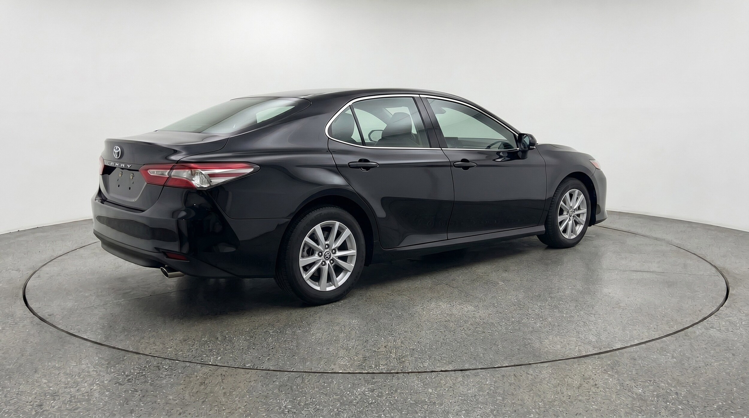Thumbnail: 2025 Toyota Camry - 9