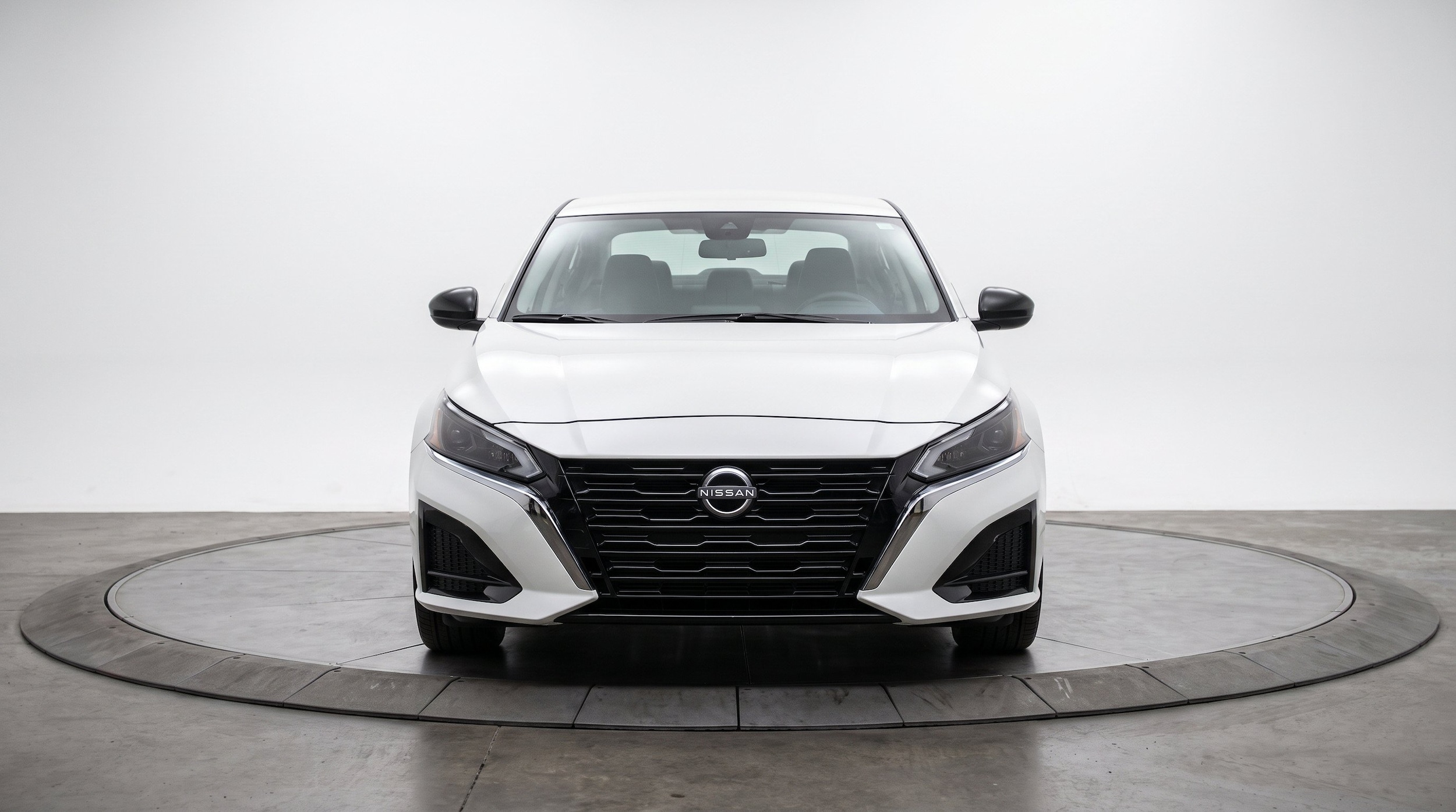 Thumbnail: 2025 Nissan Altima - 2