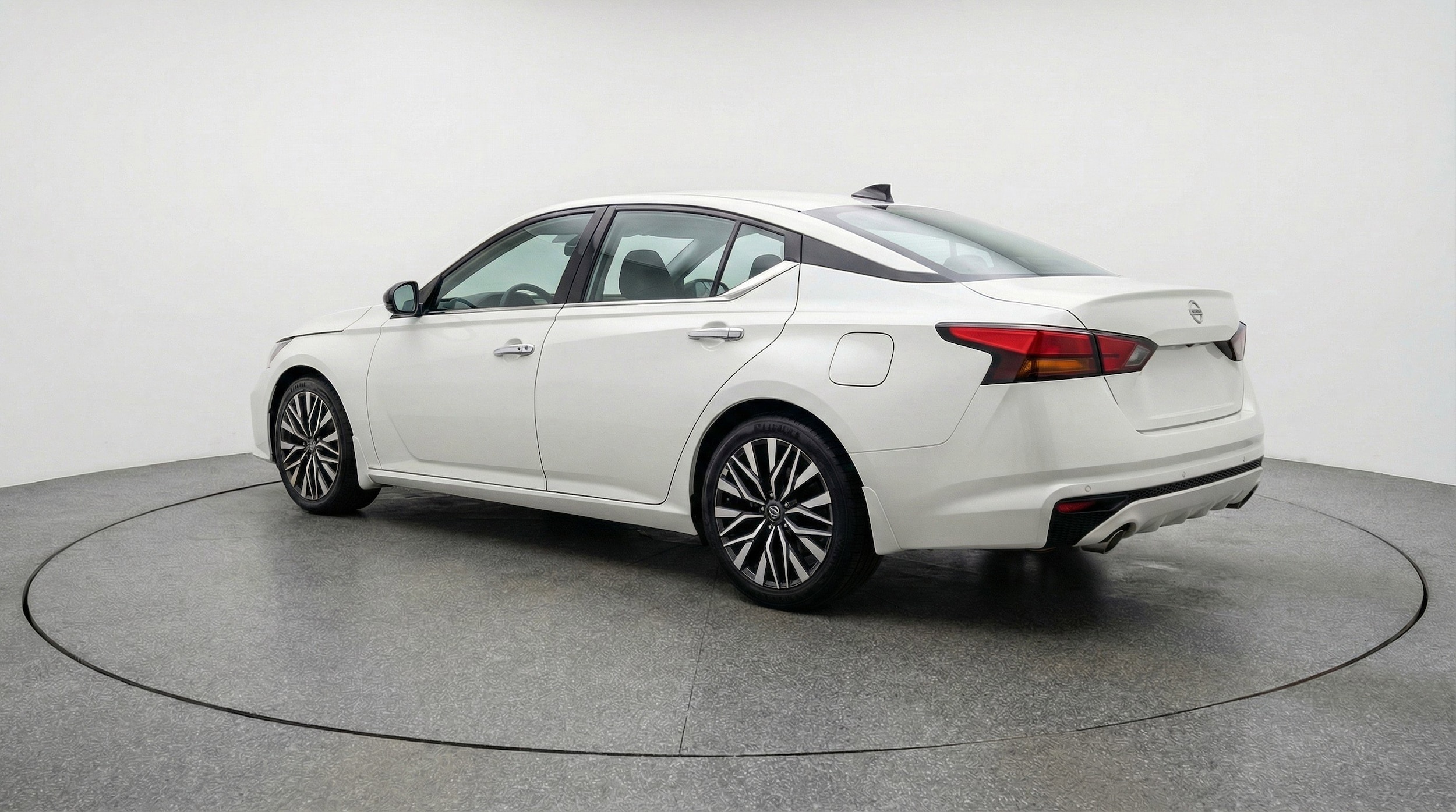 Thumbnail: 2025 Nissan Altima - 6