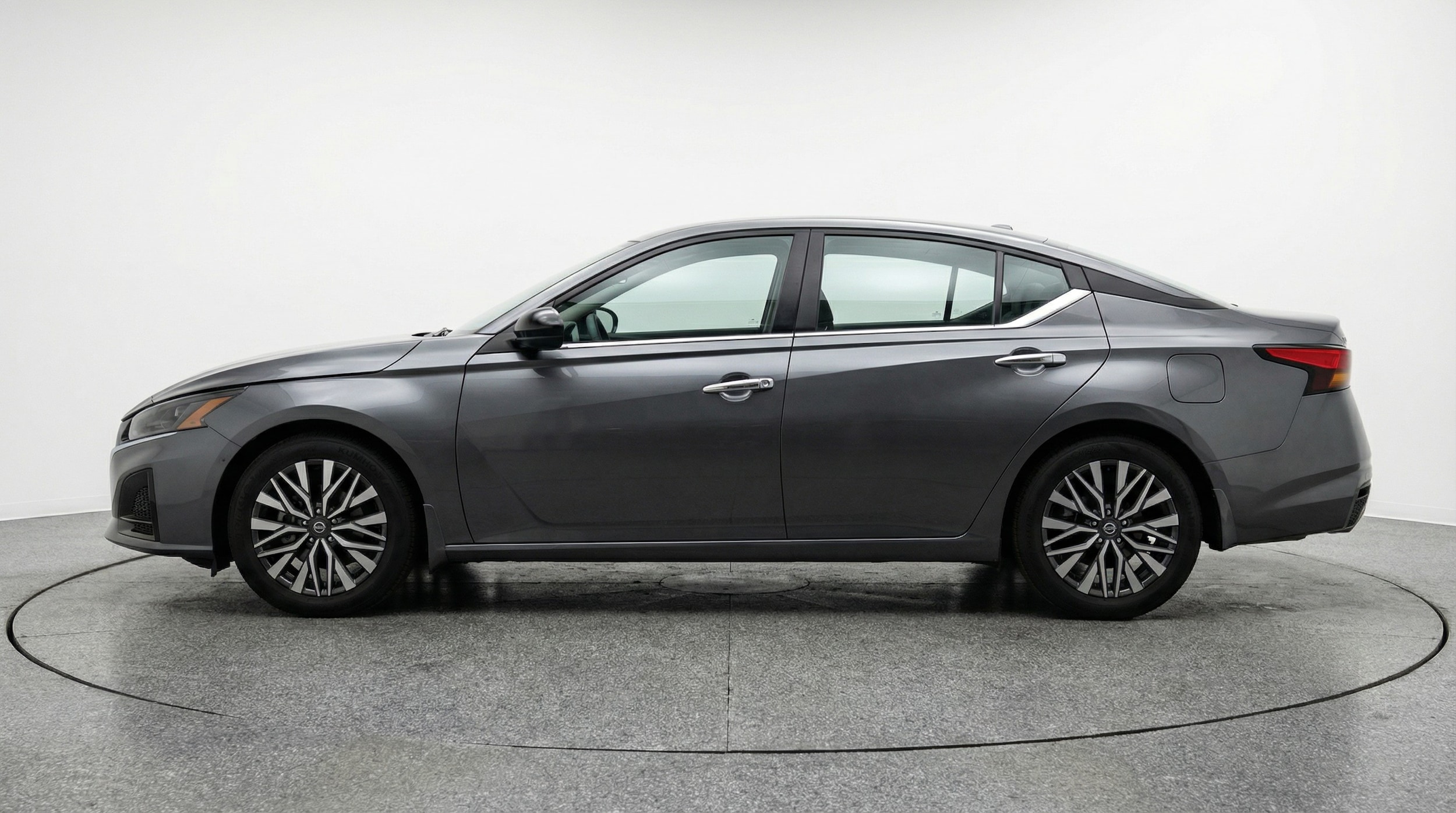 Thumbnail: 2025 Nissan Altima - 4